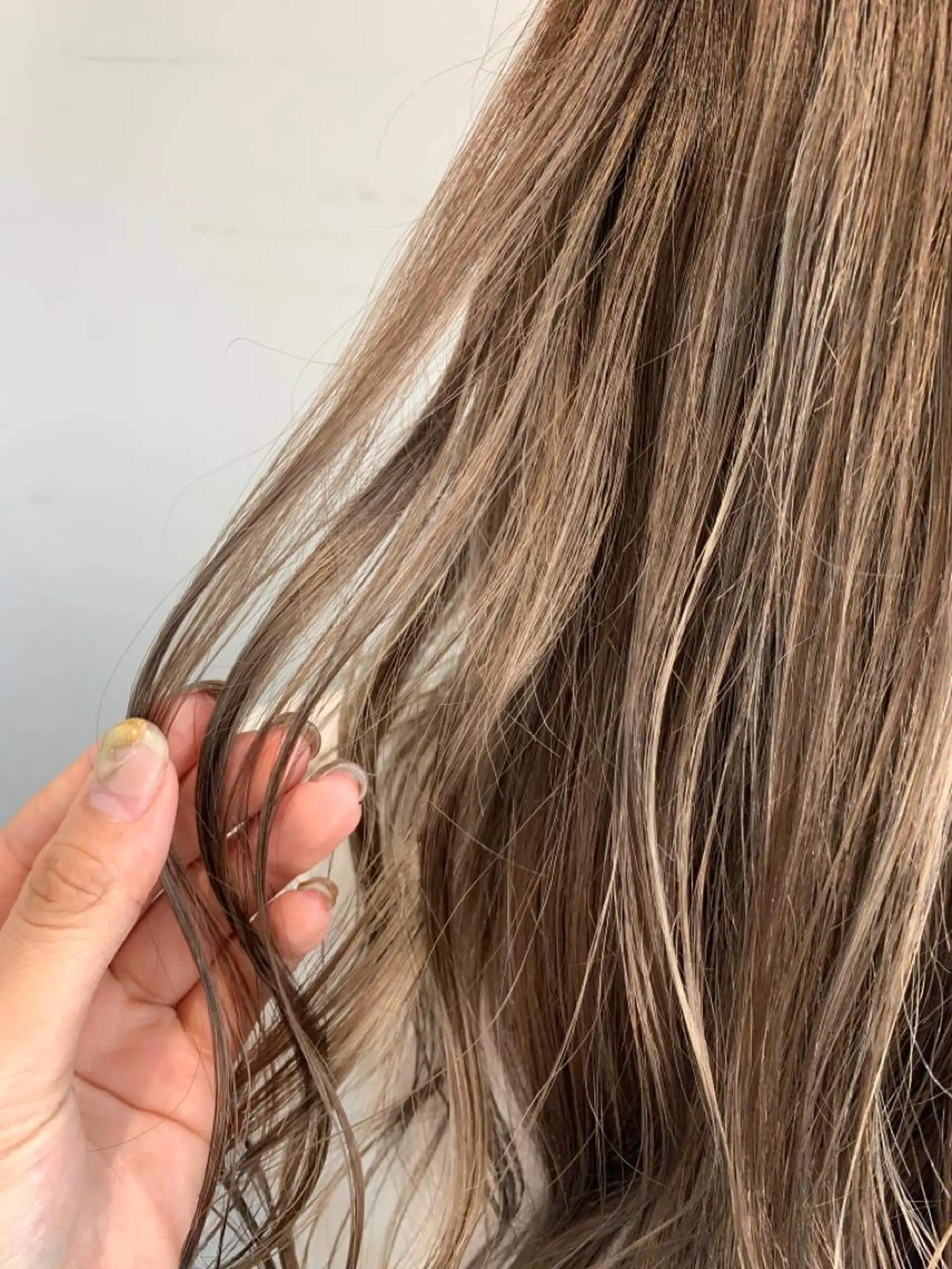 ロング カラー ベージュカラー ハイライトカラー ハイライト ヘアカラー トリートメント 🦖鶴岡香純🦖 産休中のヘアスタイル