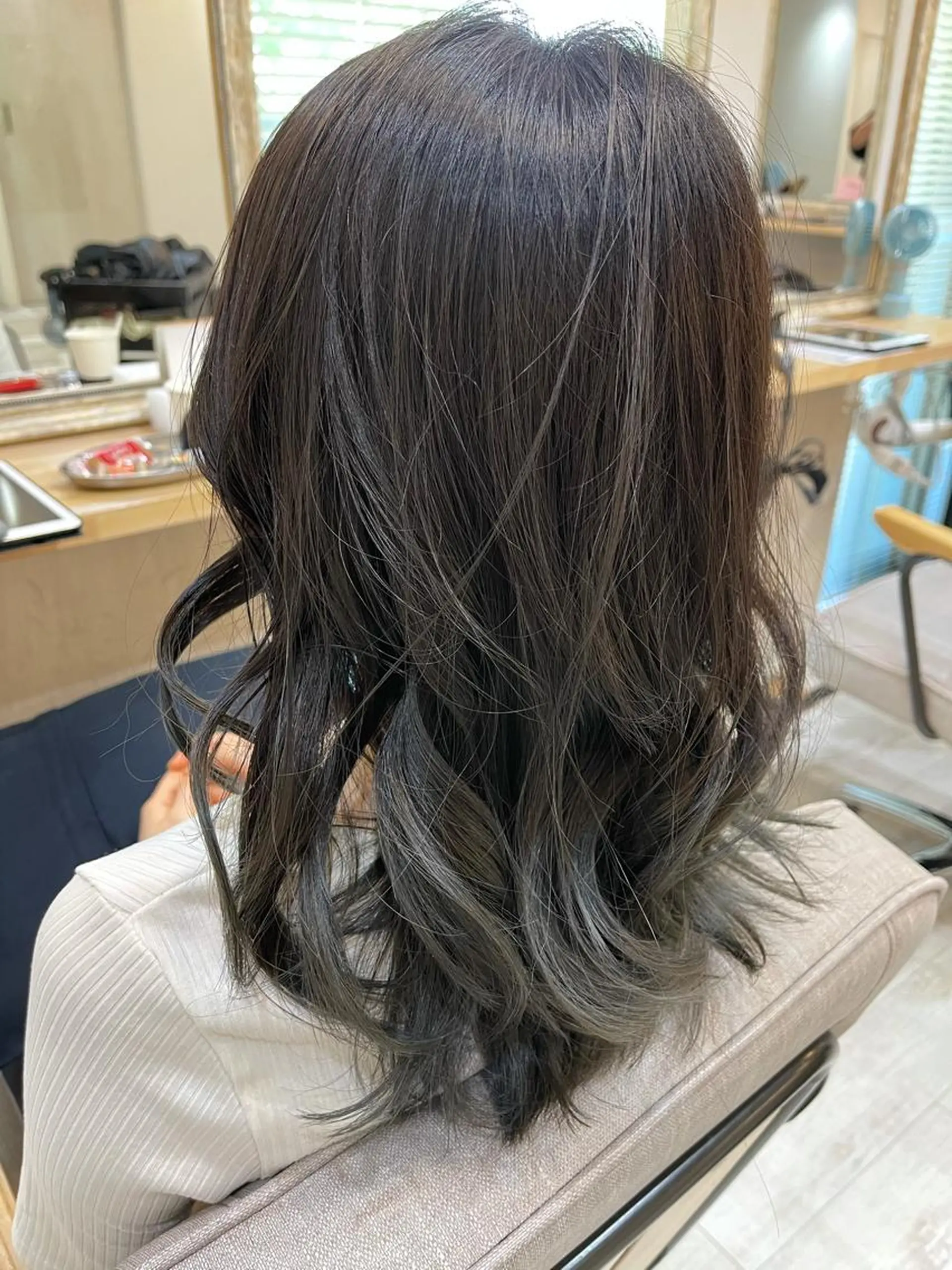 ミディアム カラー カット ヘアカラー 山本 悟志のヘアスタイル