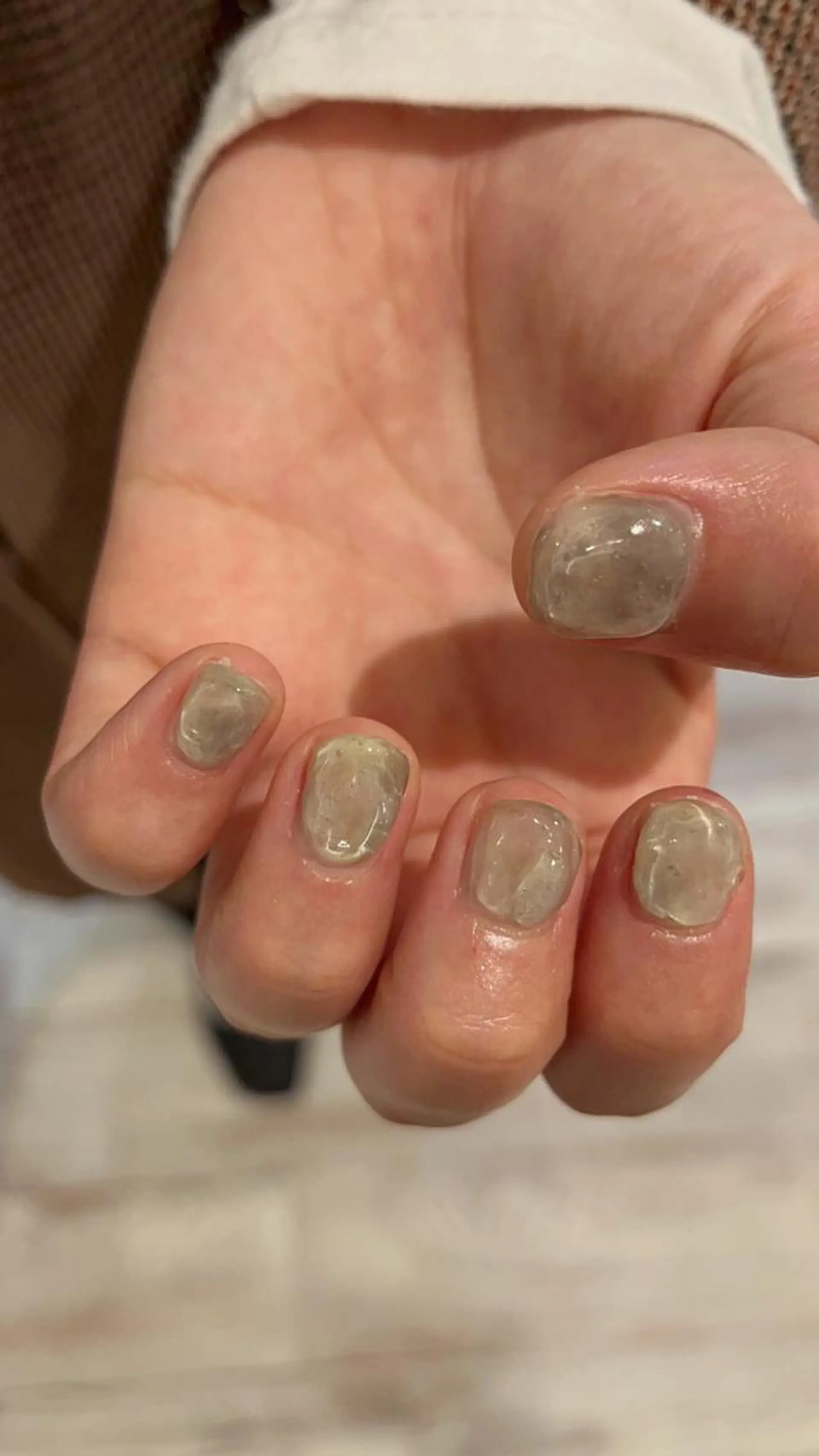 ネイル ハンドネイル une／YUKINA 🫧大人nuanceのネイルデザイン