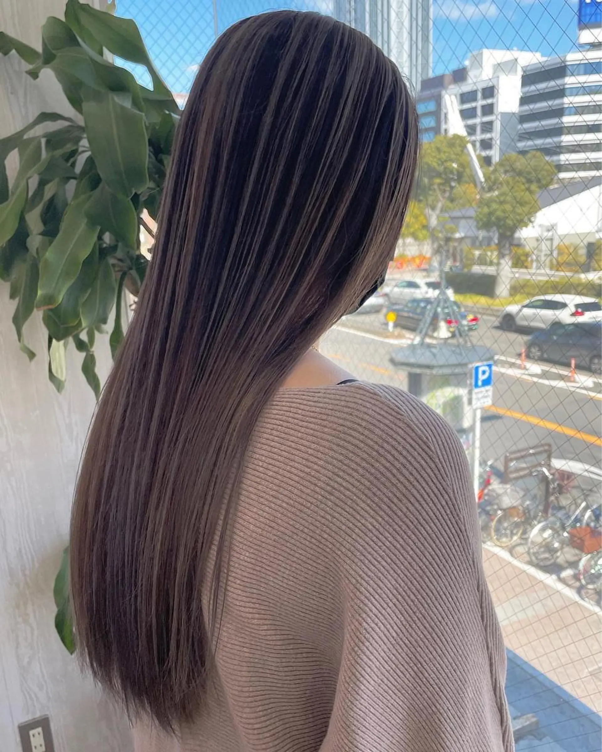 ロング カラー アッシュ バレイヤージュ ベージュカラー 外国人風カラー レイヤーカット ヘアカラー トリートメント 河合秀明/ショート /ボブ/レイヤーのヘアスタイル