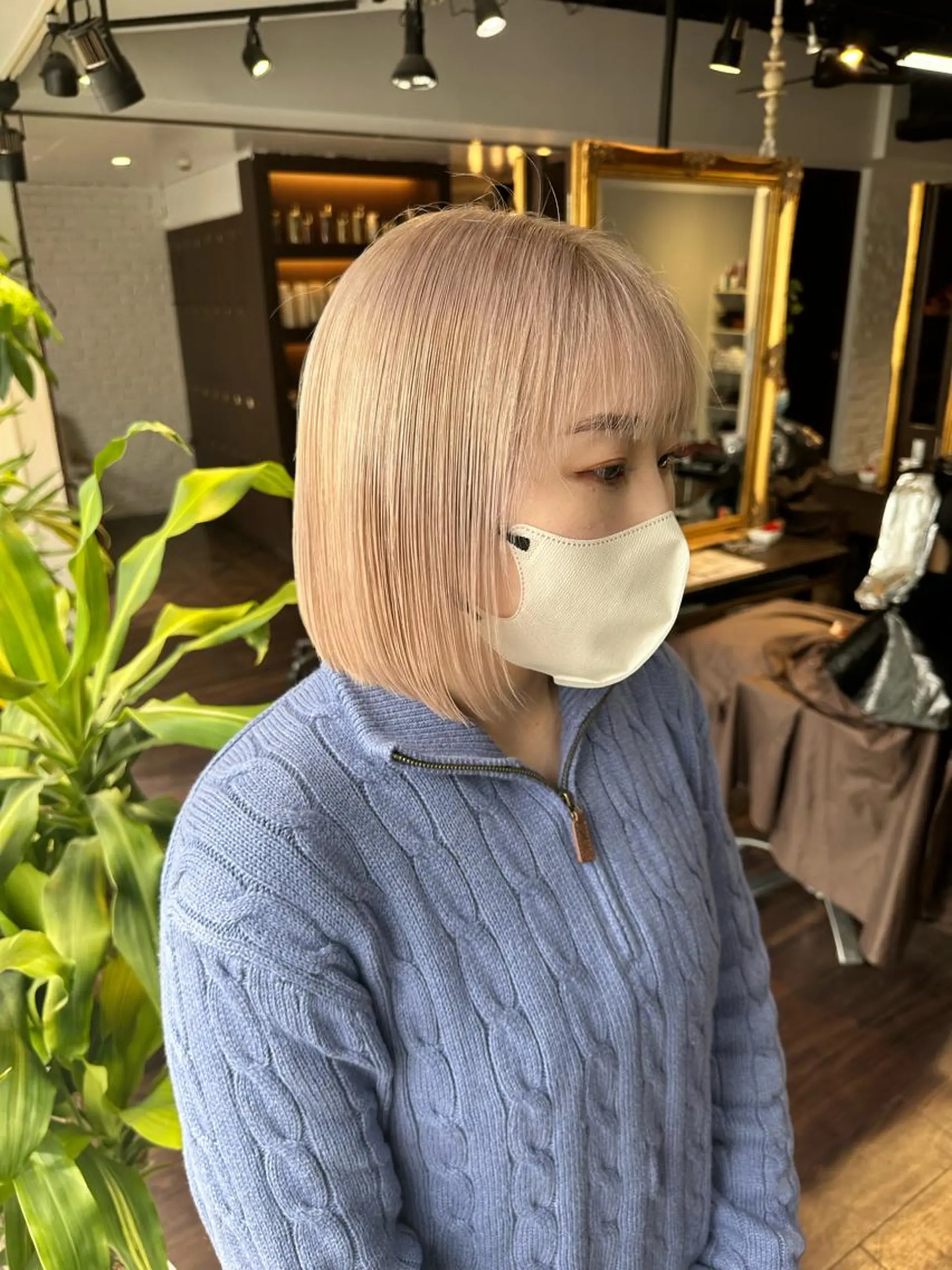 ミディアム カラー アディクシーカラー ブリーチ ケアブリーチ デザインカラー ハイトーンカラー カット ヘアカラー トリートメント ワンホンヘア ケラチン/Kaitoのヘアスタイル