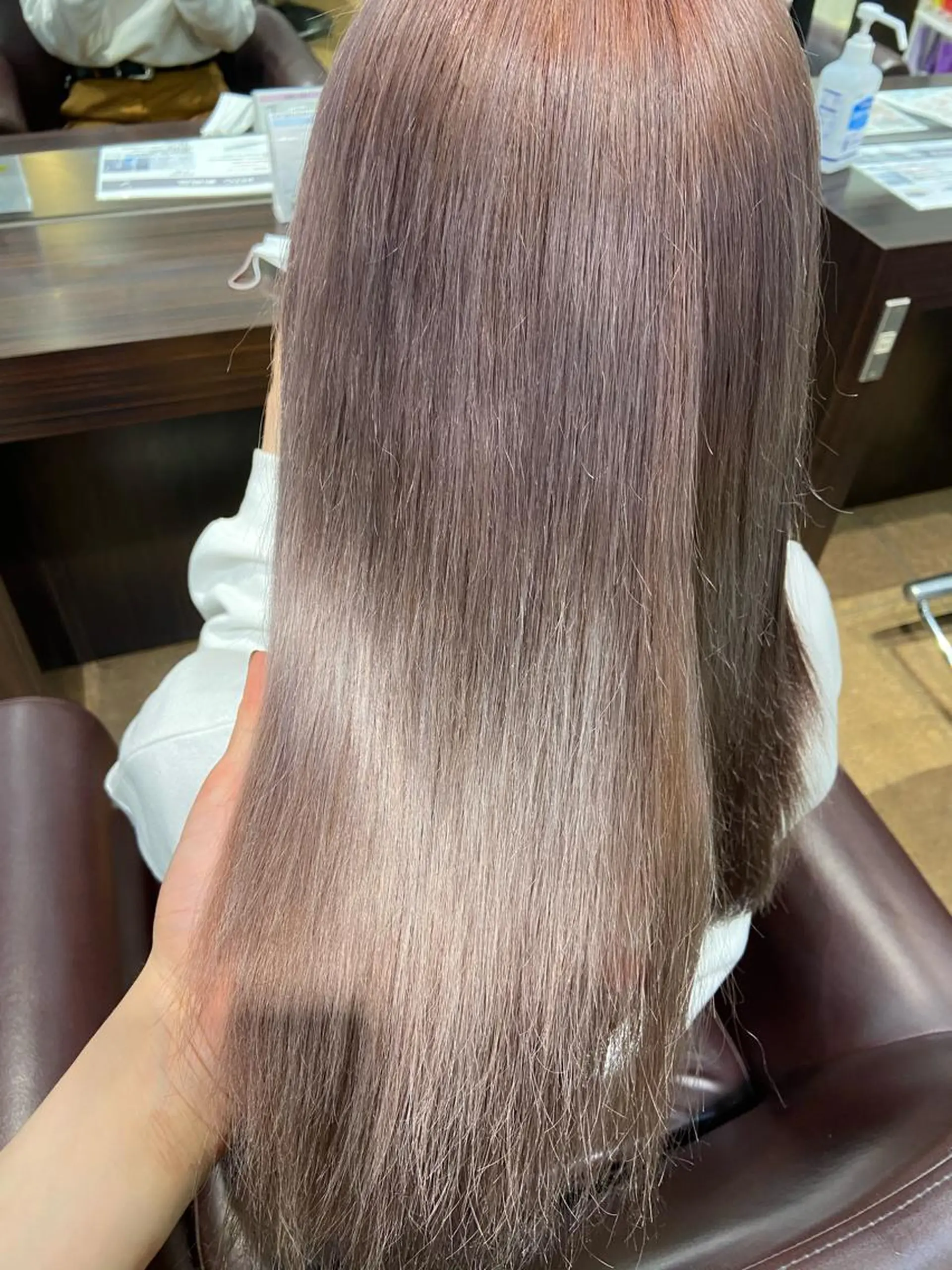 セミロング カラー 🧸プルエクステ❤︎ ネイルKAO🧸のヘアスタイル