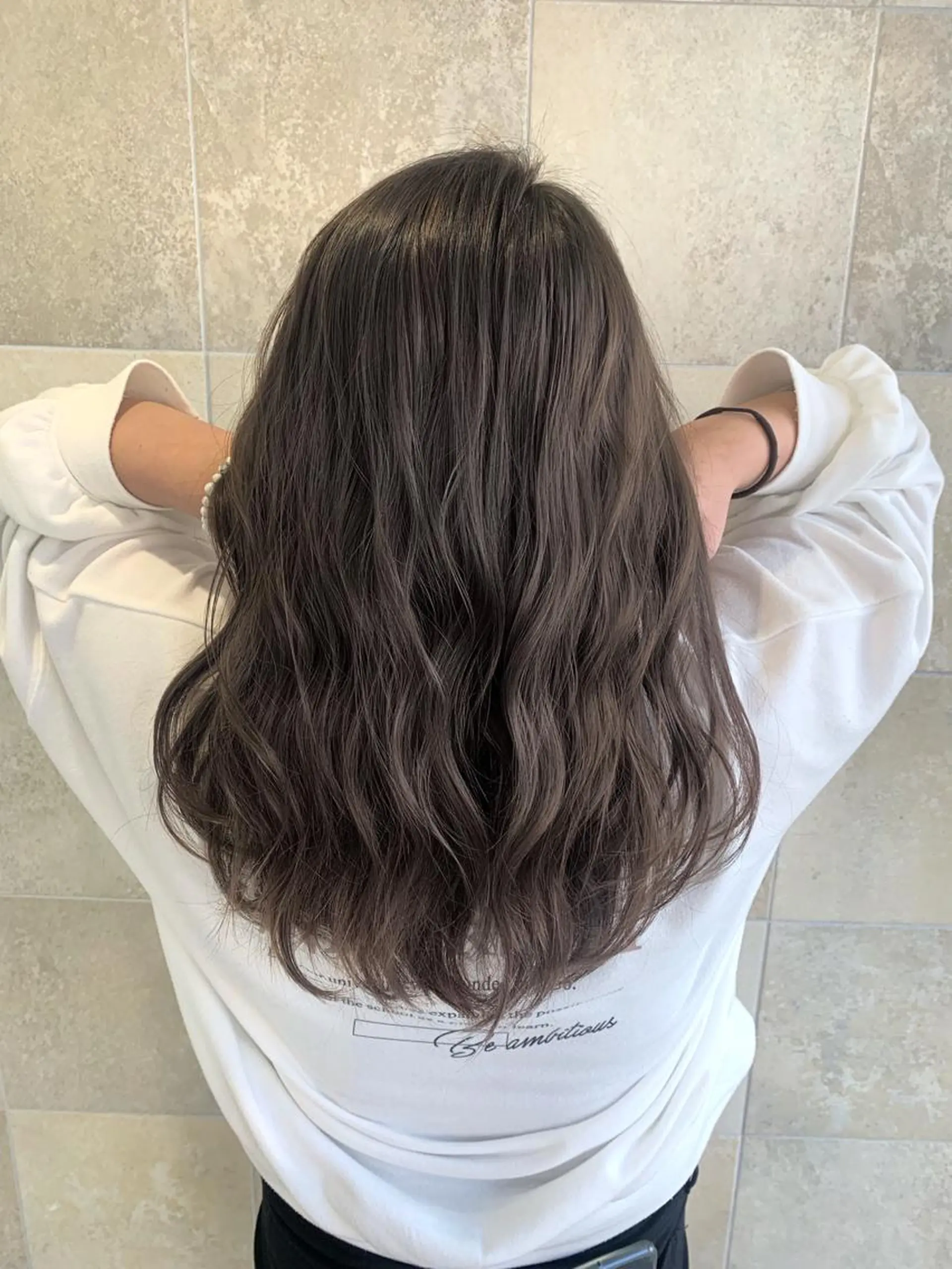 カラー 艶髪/透明感/ 三宅晴香のヘアスタイル