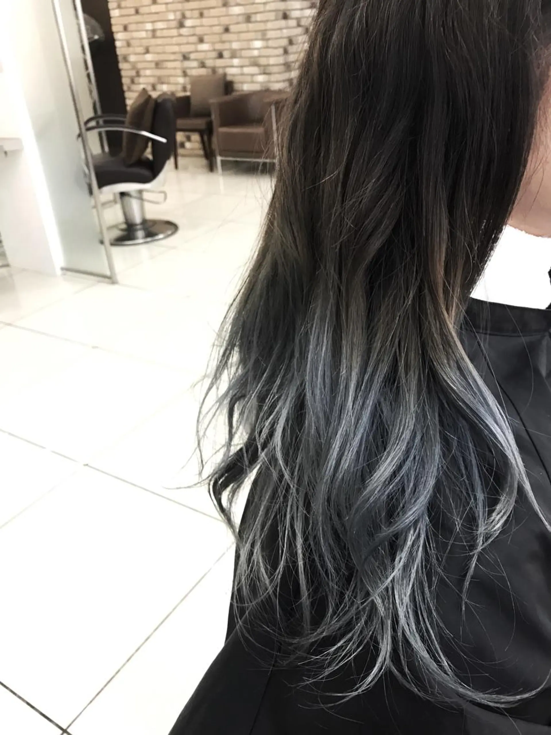 ロング カラー グラデーションカラー 西村 文豪のヘアスタイル