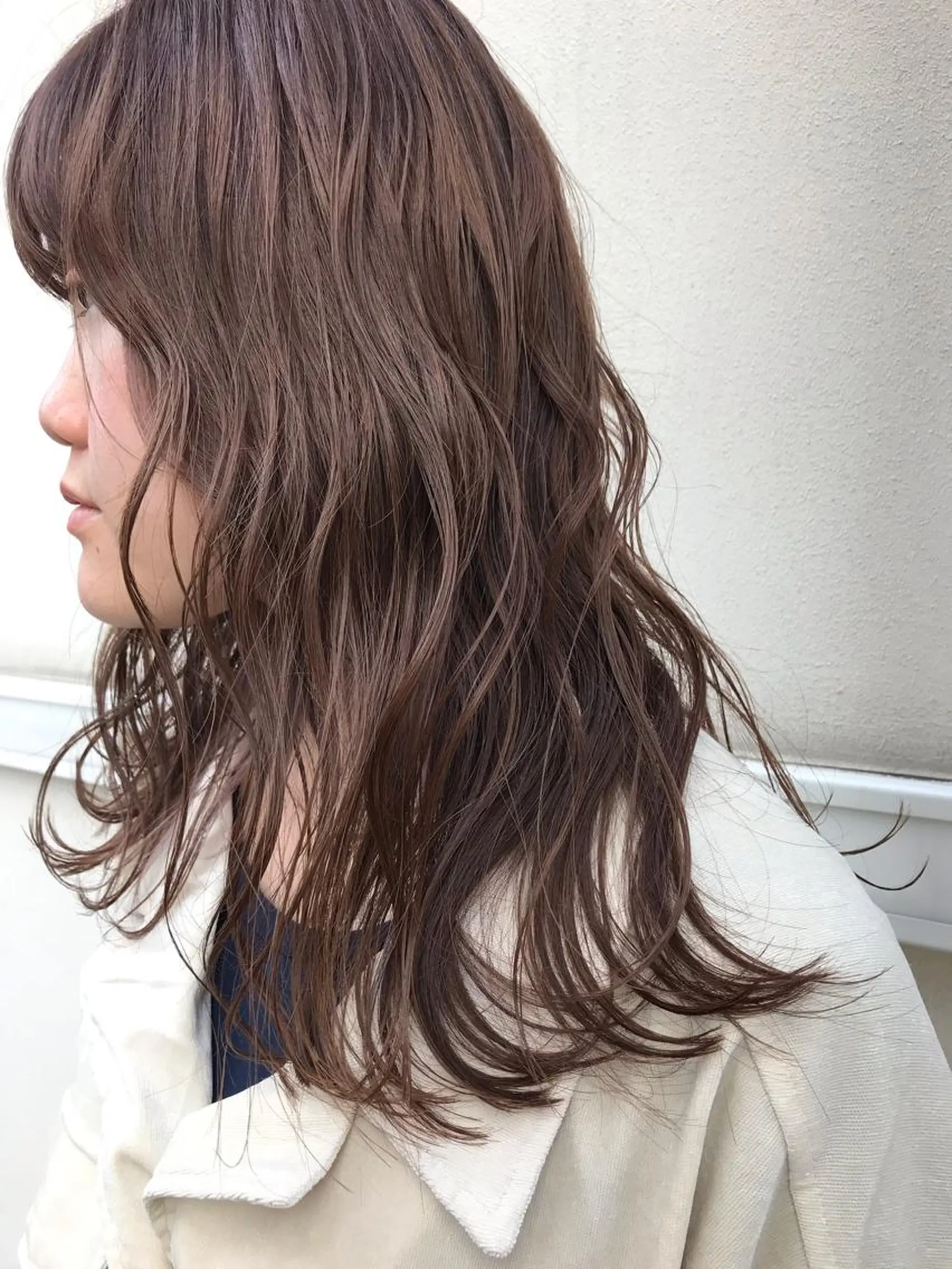 セミロング カラー yah iroのヘアスタイル