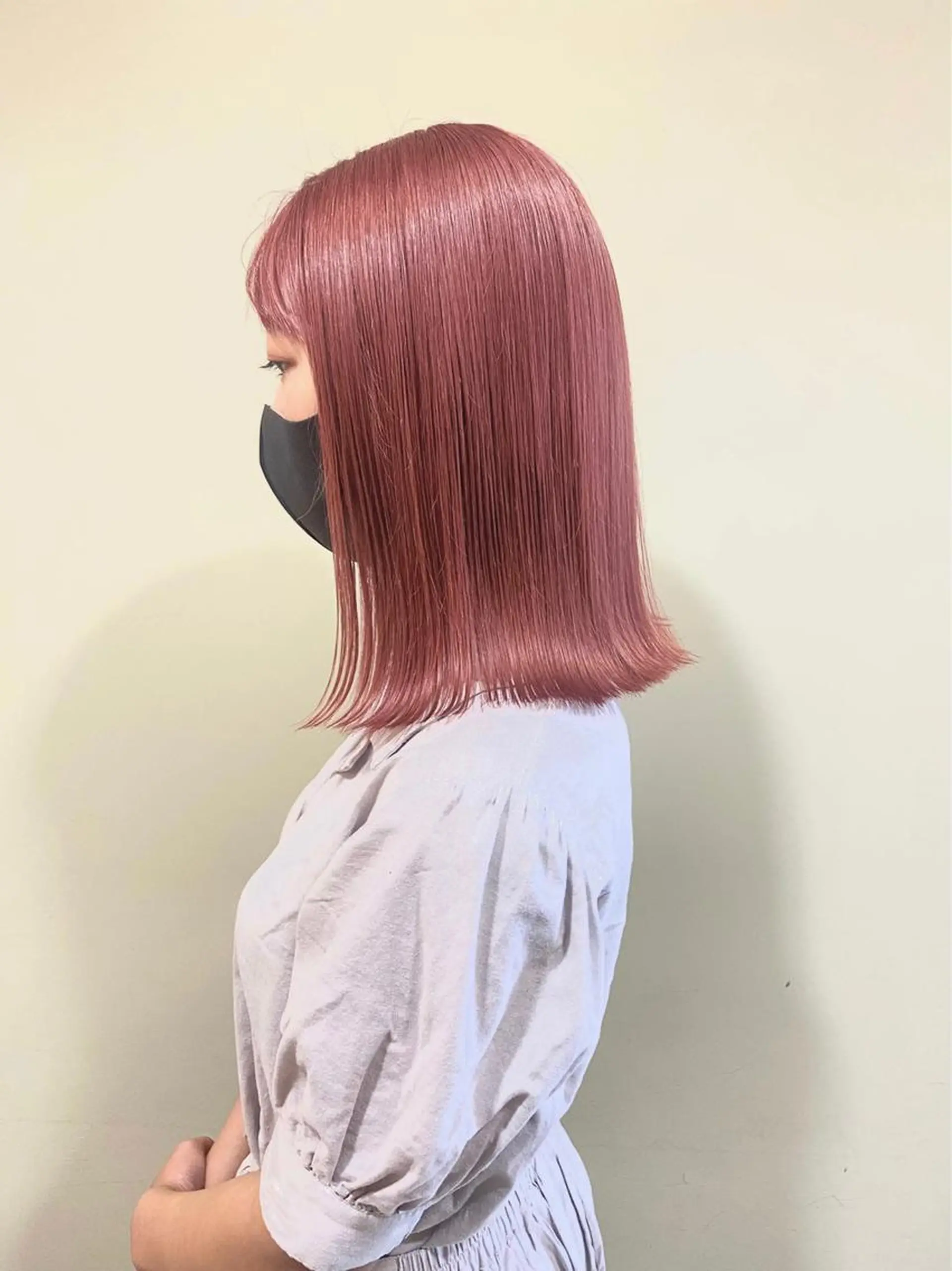 ミディアム カラー ANNA ／艶髪／ハイトーンのヘアスタイル