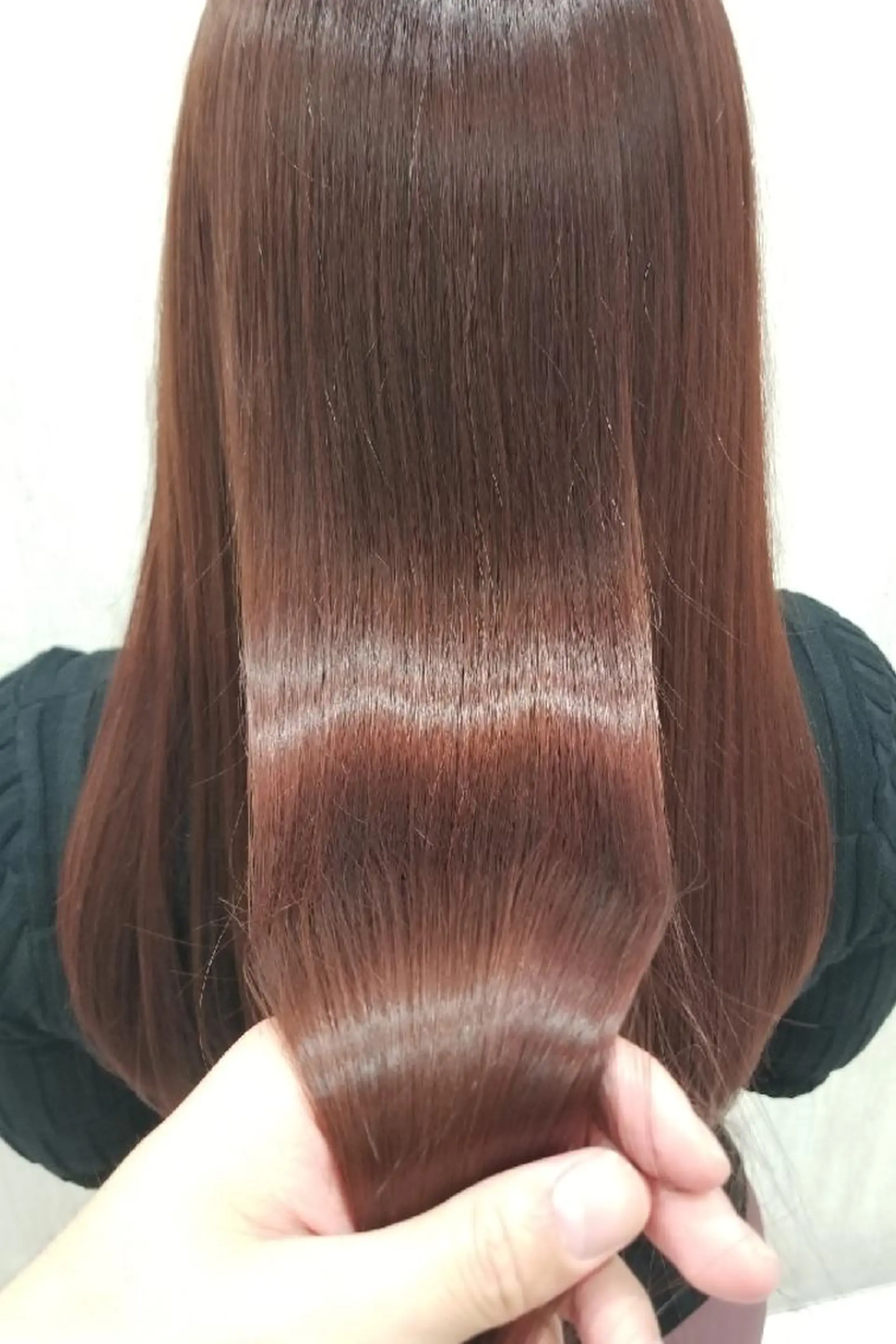 ロング カラー レッドカラー トリートメント ヘアセット 顔周りレイヤーカット 髪質改善代表西村功平のヘアスタイル