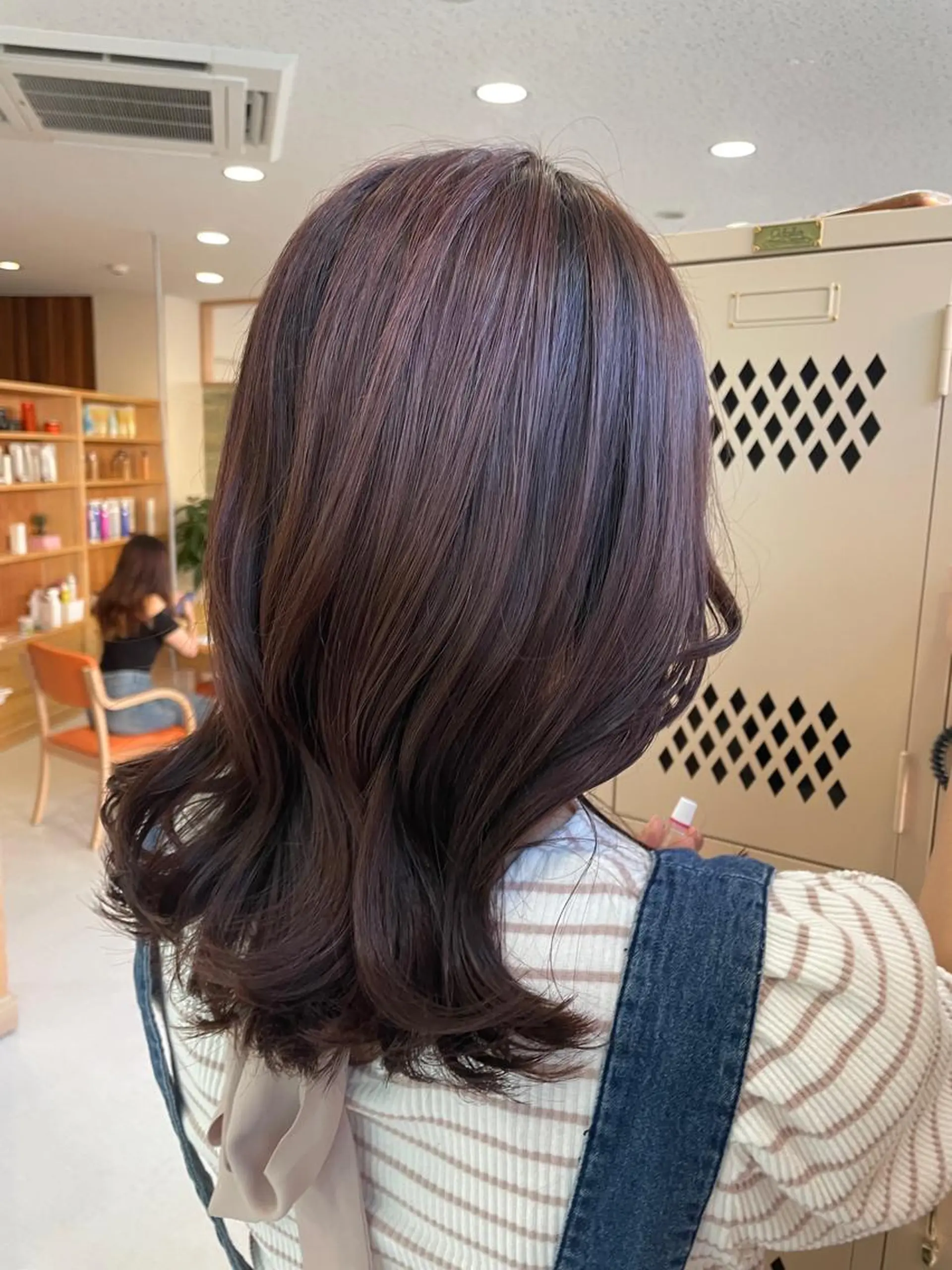 セミロング カラー ラベンダーカラー ラベンダーピンク ピンクカラー カット 韓国ヘア/レイヤー/ 暖色カラー/ Aiのヘアスタイル