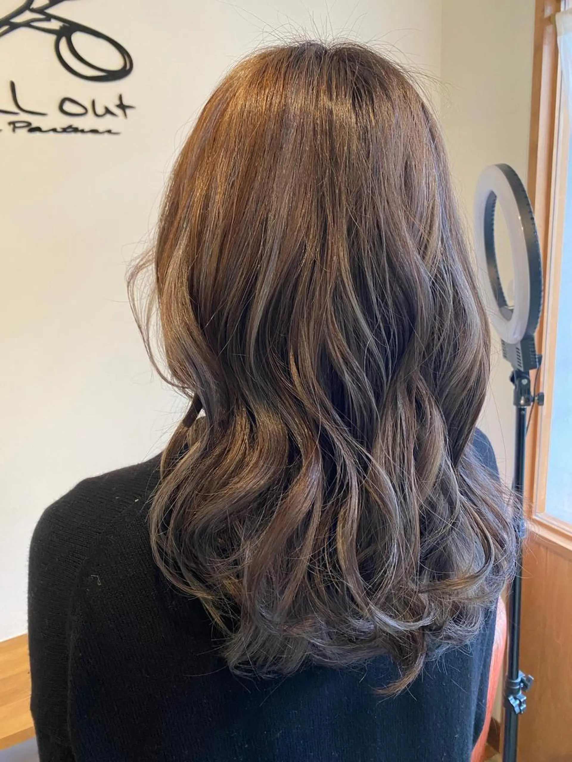 ロング chill out 塚口本町店のヘアスタイル