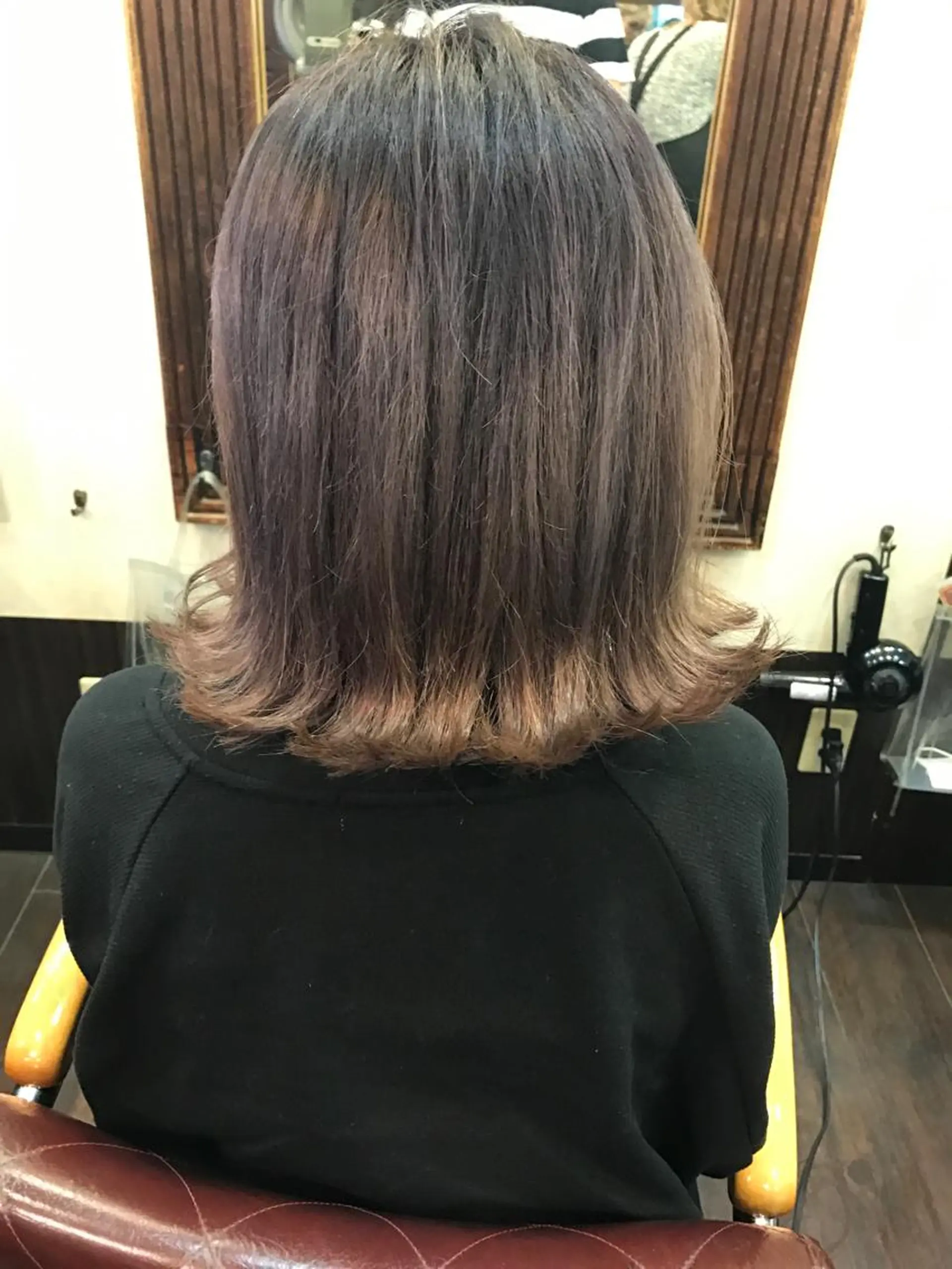 ミディアム カラー グレージュ 外ハネヘア ていねい技術No.1 🌈諏訪 健太のヘアスタイル