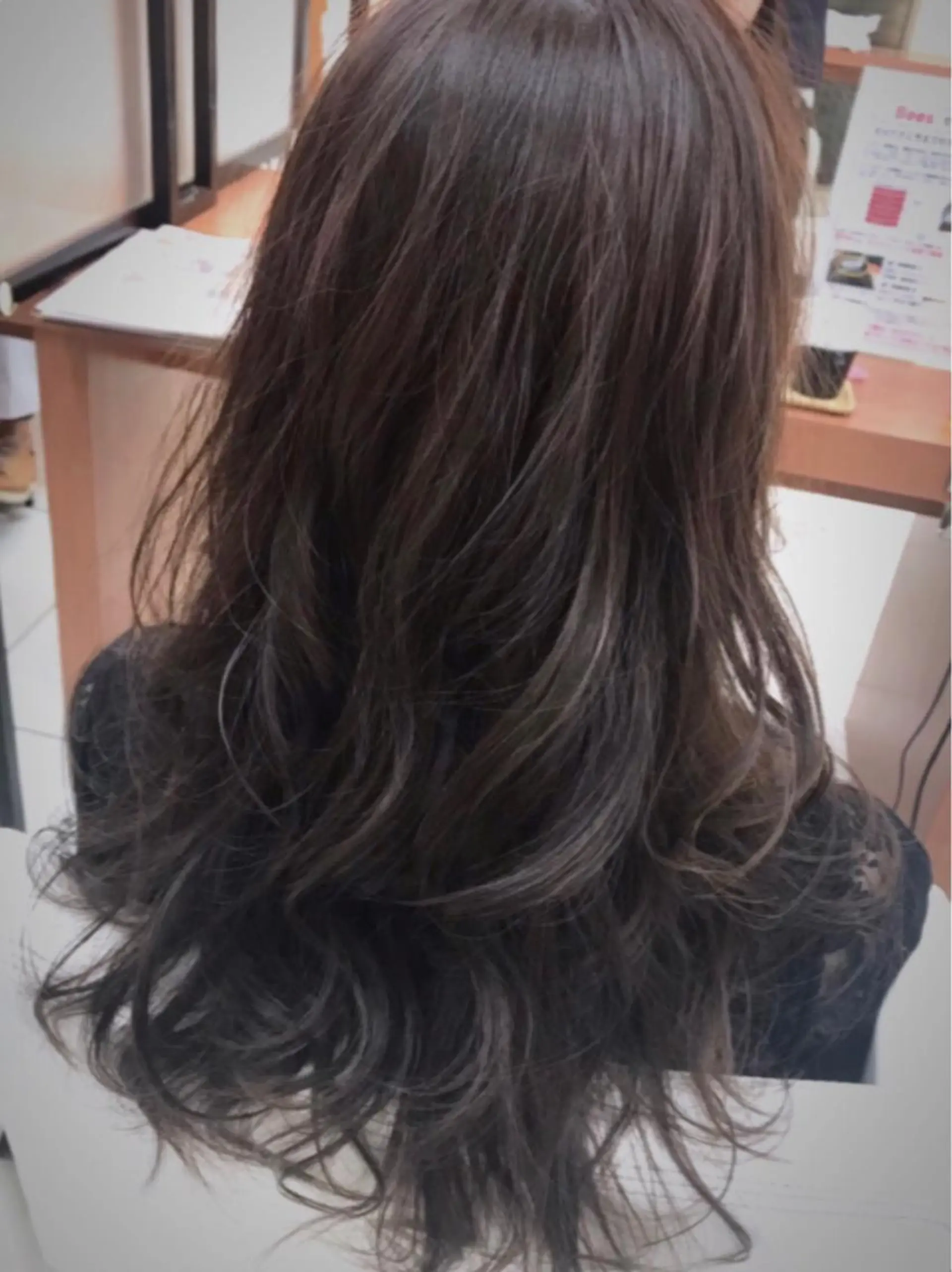 ロング カラー ダークグレー ダークグレージュ グレージュ 奈良崎 和弘のヘアスタイル