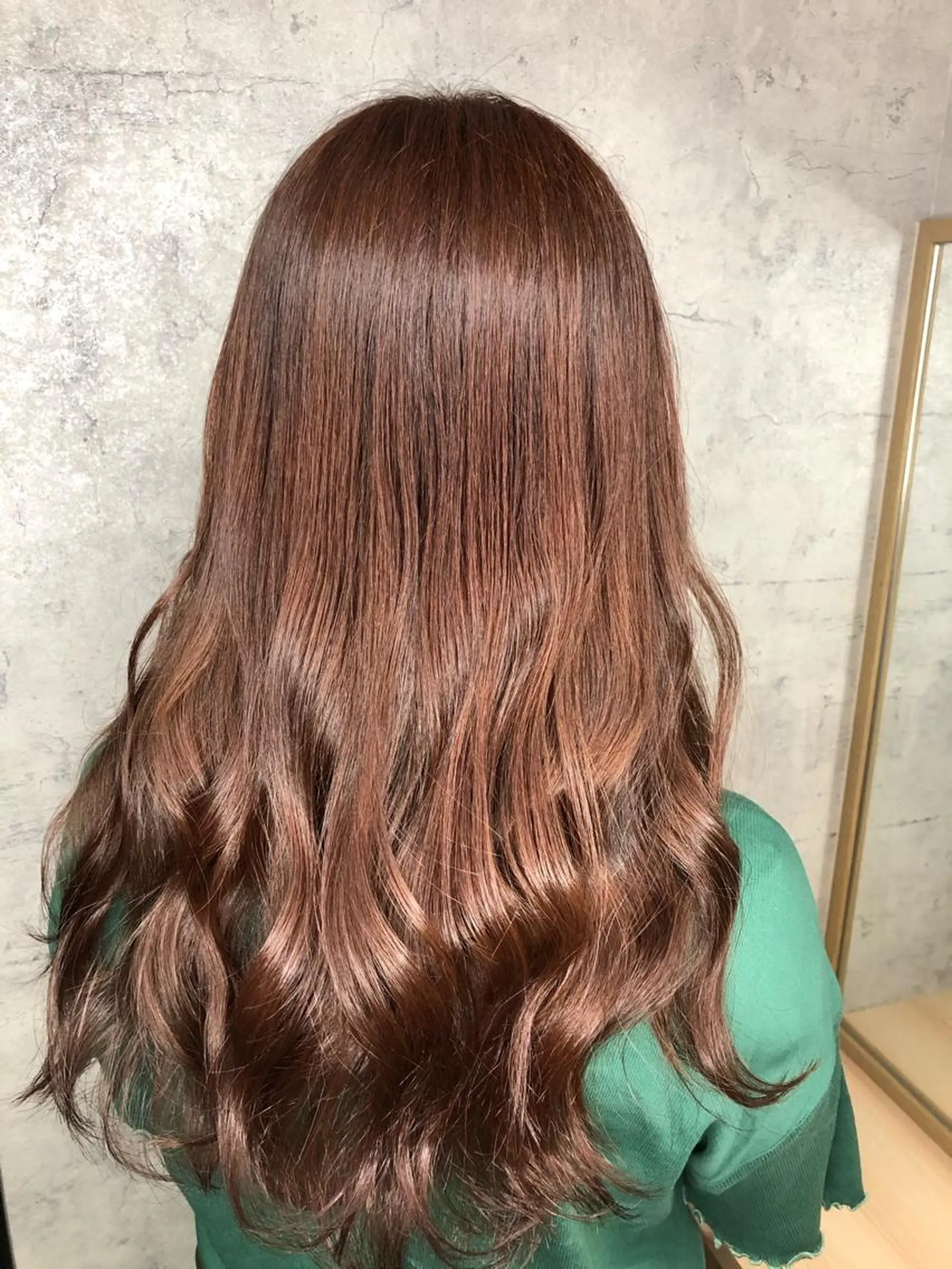 ロング カラー ブラウンカラー ピンクカラー ピンクブラウン 🦄艶カラー×韓国 NANA💎🐬のヘアスタイル