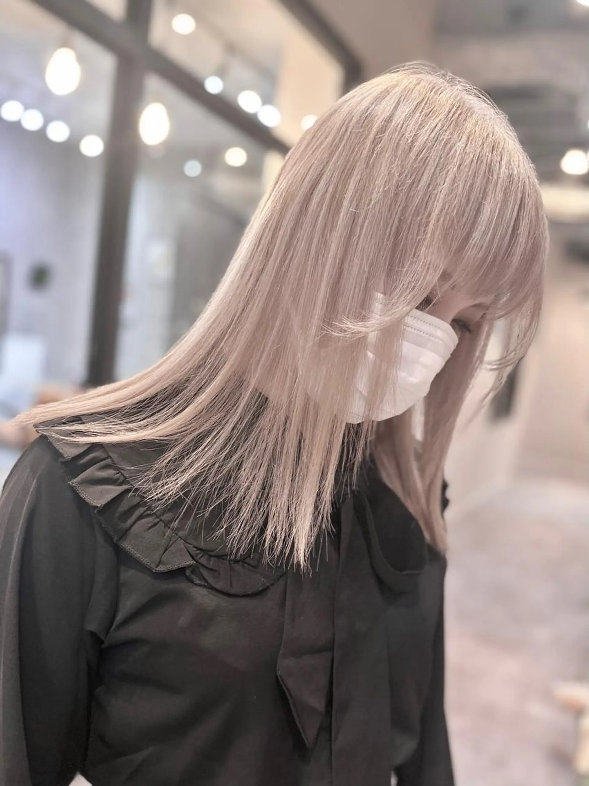 セミロング ヘアカラー 🔷ブリーチバレイヤ ージュ🔷飯野達也のヘアスタイル