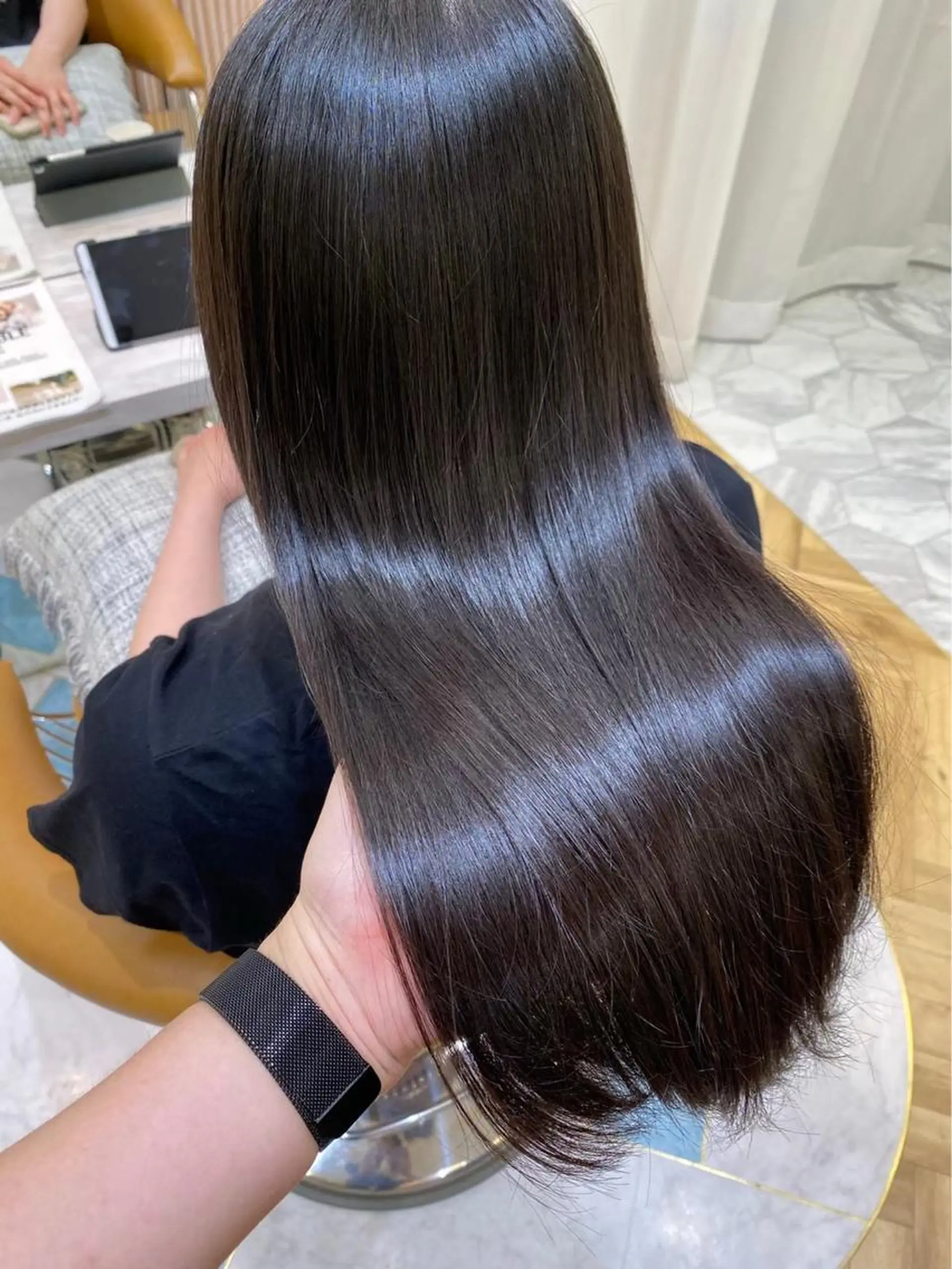 ロング カット ヘアカラー 縮毛矯正 トリートメント レイヤーカット /透明感カラー西田のヘアスタイル