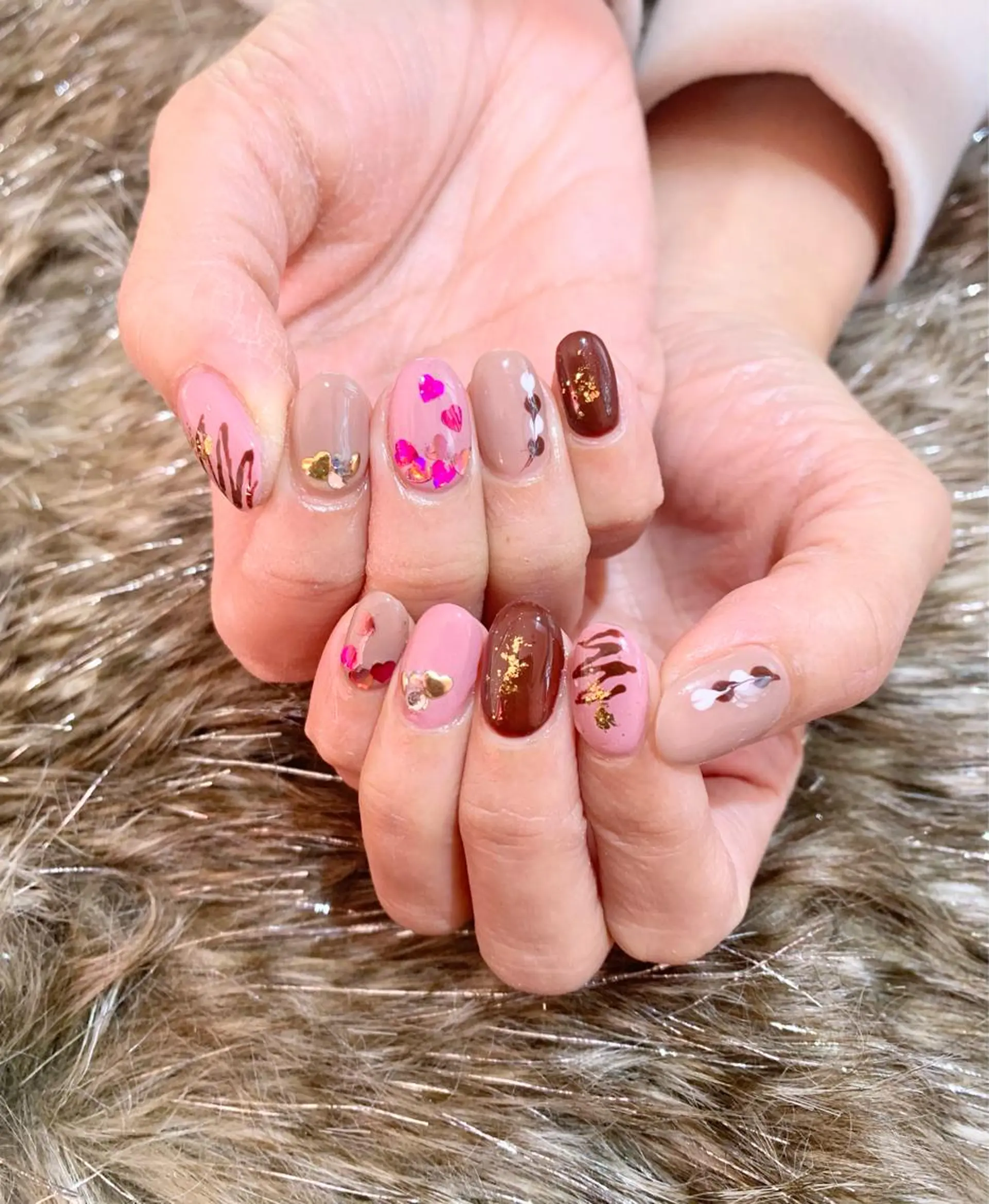 ネイル ハンドネイル ハンドケア 🌙都岡 ムーンネイルのネイルデザイン