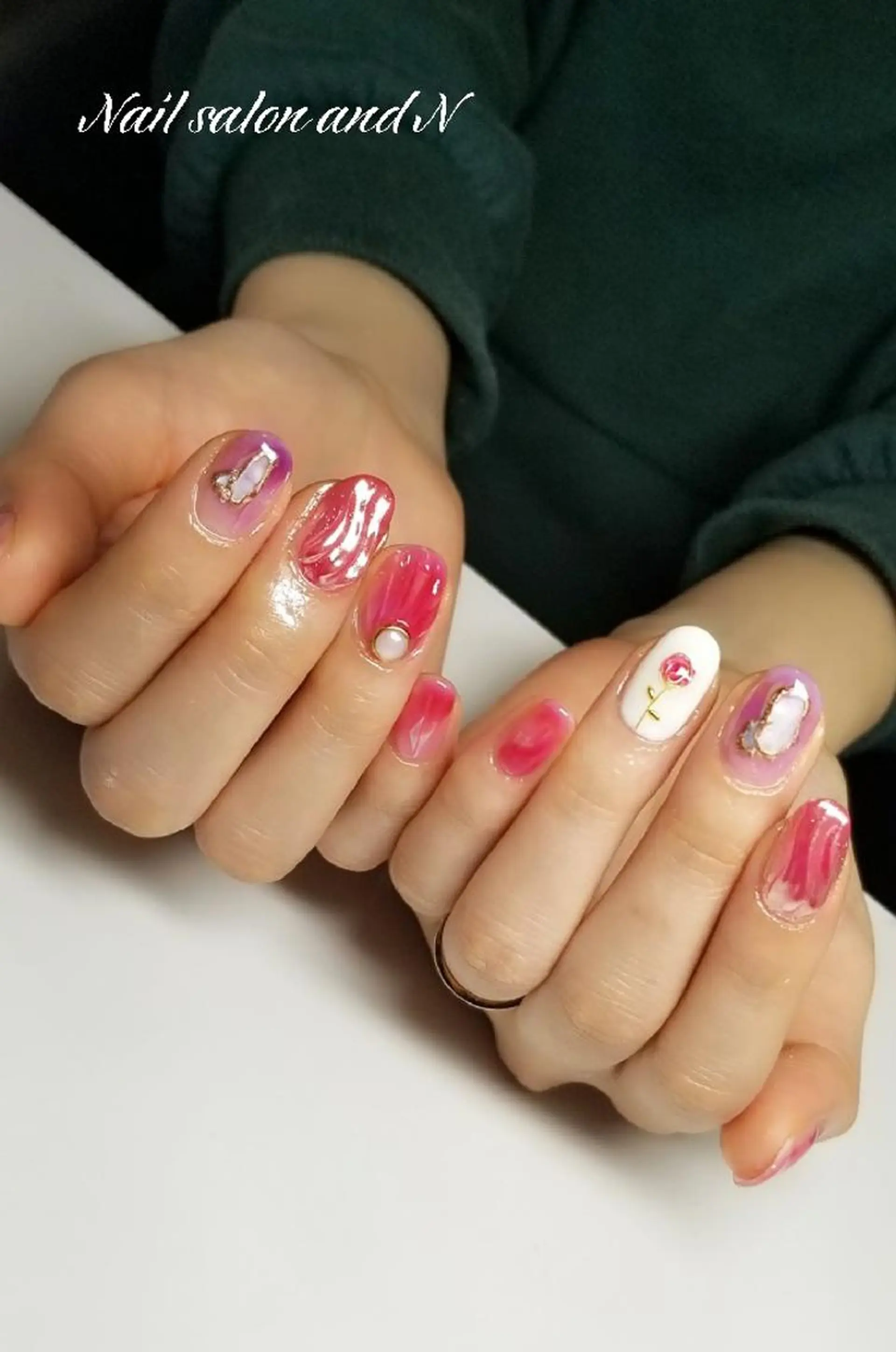 ネイル and Nのネイルデザイン