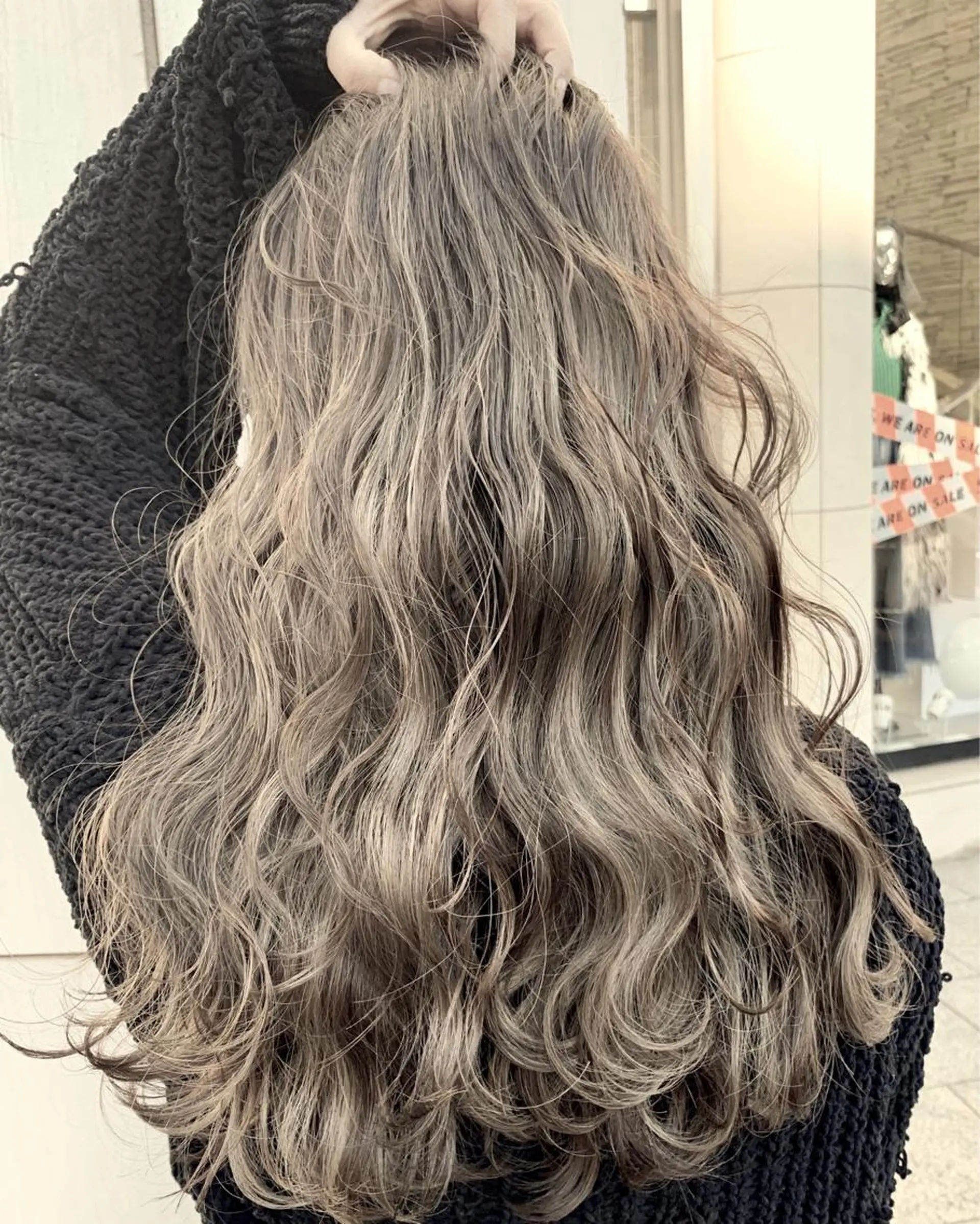 セミロング カラー ヘアアレンジ バレイヤージュ ブリーチ ケアブリーチ 外国人風カラー レイヤーカット ヘアカラー トリートメント ブリーチ＆カラーが 得意☀️望月宣雄☀️のヘアスタイル