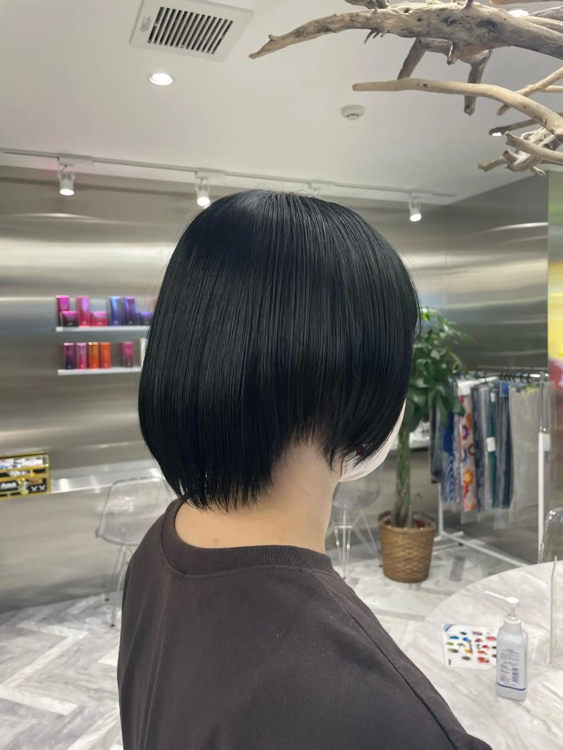 ショート カラー 黒髪 ブルーカラー ブルーブラック トリートメント 🧁はるひ/ ZEST Ivy🎀のヘアスタイル