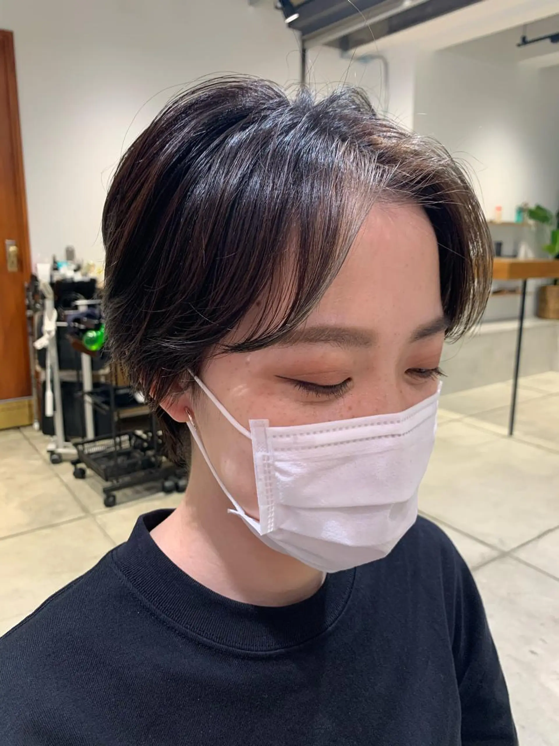 ショート カラー ミストバング  フェイスフレーミング メンズパーマの達人 🌟川内絵人のヘアスタイル