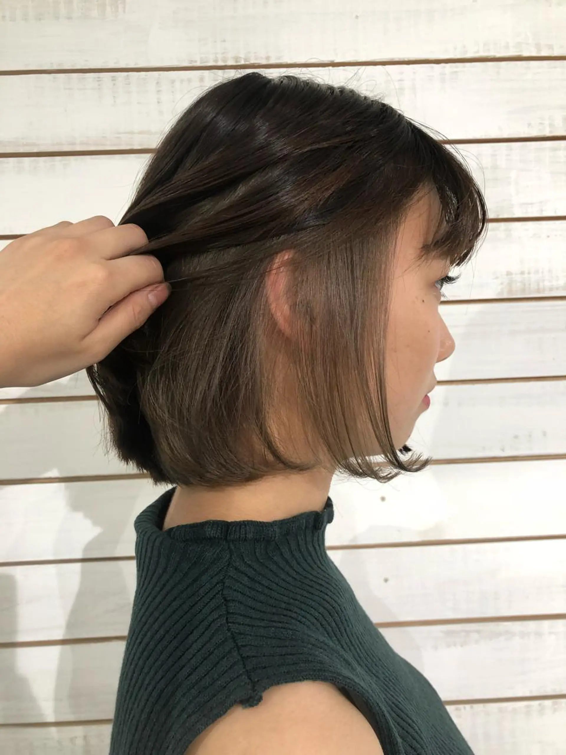 ショート カラー ヘアアレンジ ベージュカラー インナーカラー 🦋美髪／エクステ 🦋アベイクミのヘアスタイル