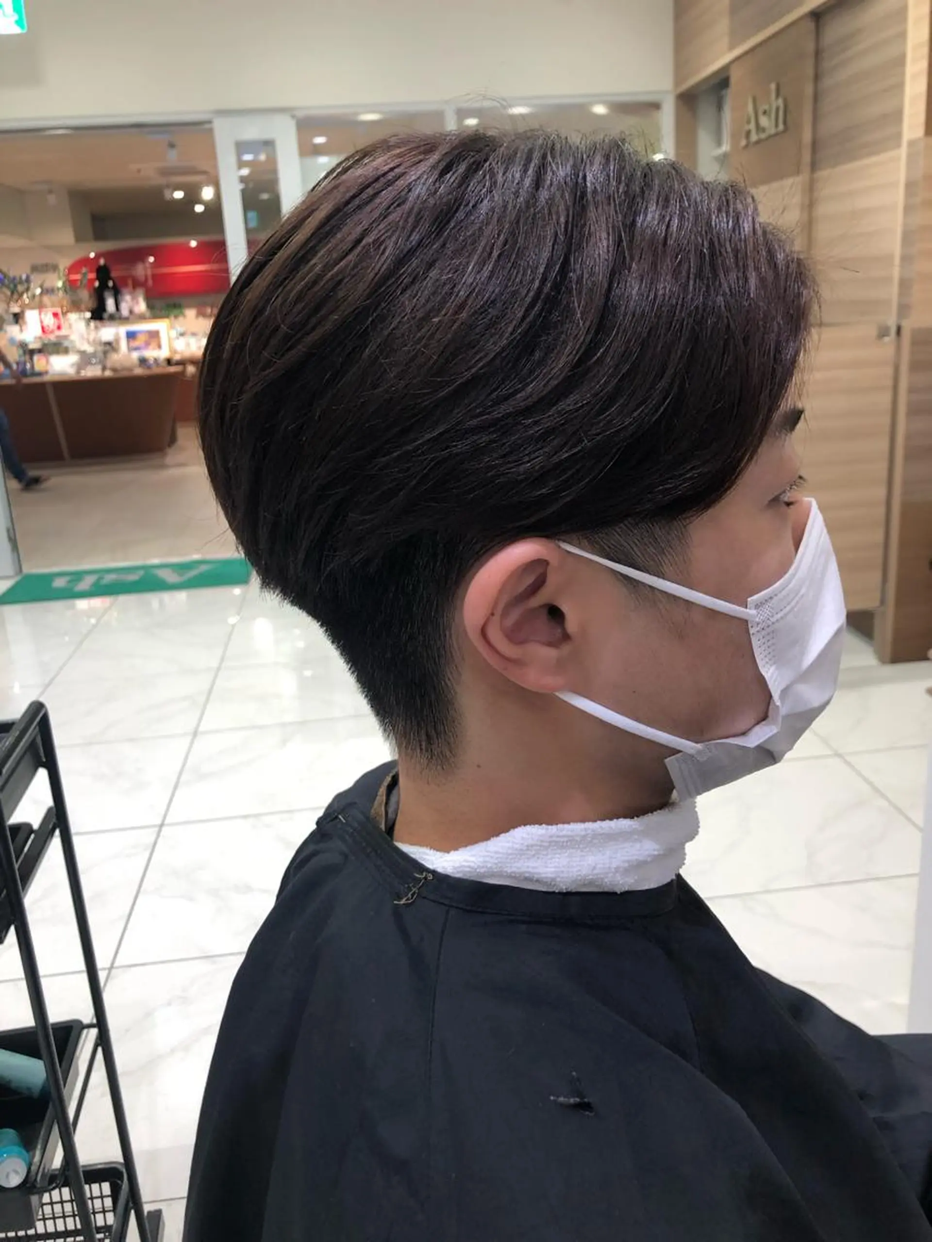 ショート カット ヘアカラー 前田 真孝のヘアスタイル