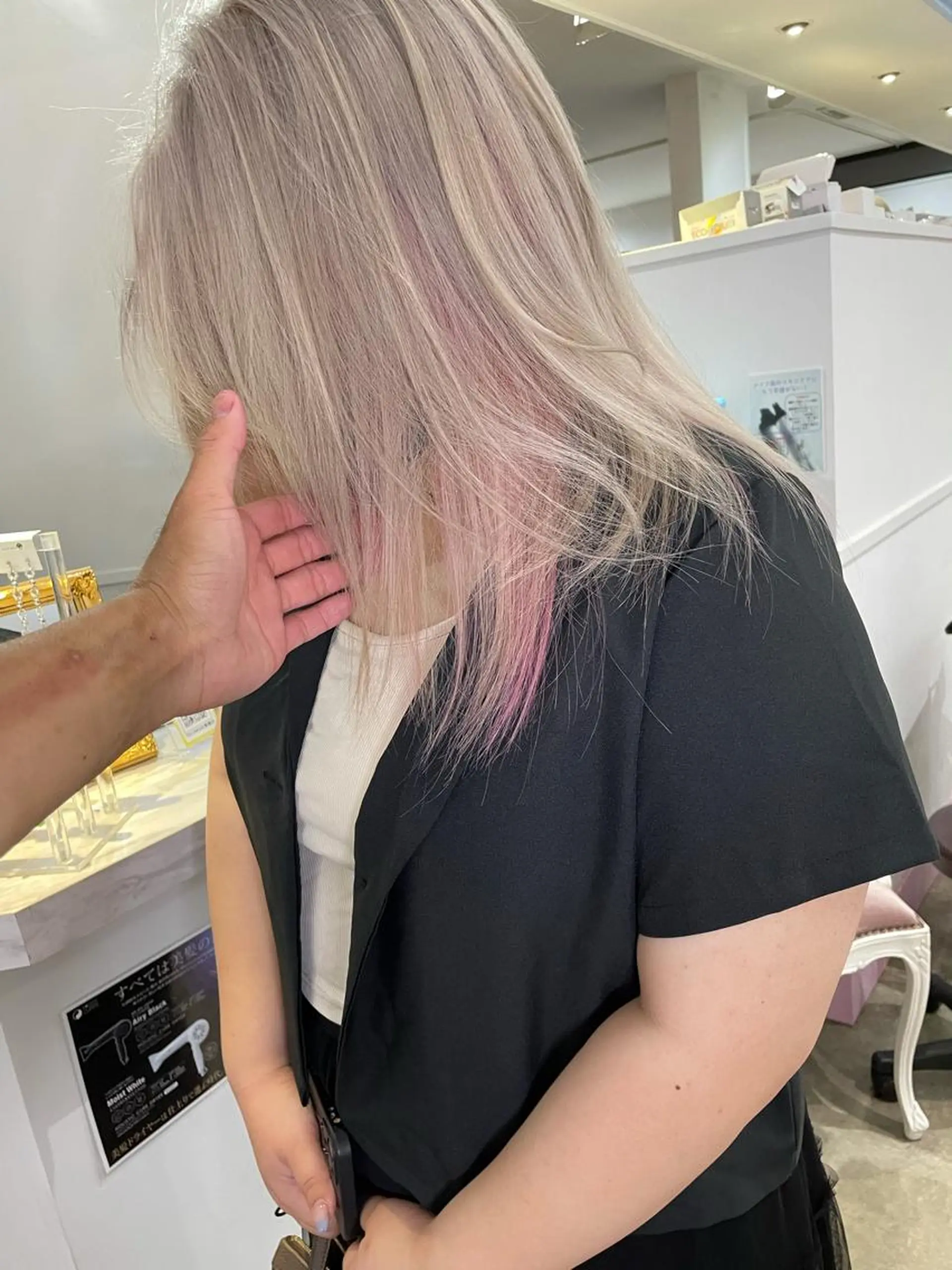 ロング ヘアカラー トリートメント Lit所属・Lit.豊橋 夏目のヘアスタイル