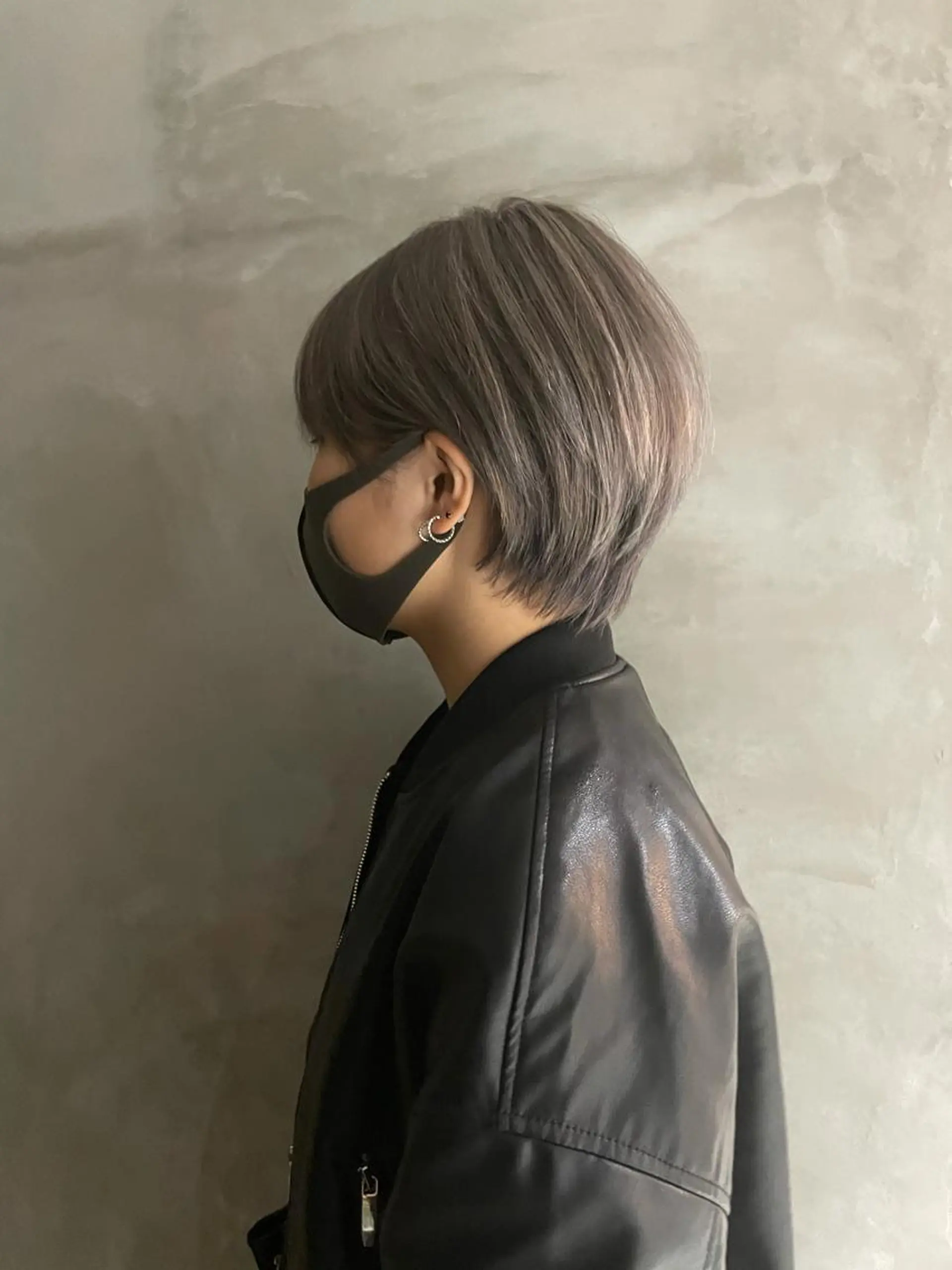 ショート カラー シルバー 五十嵐 雄毅のヘアスタイル