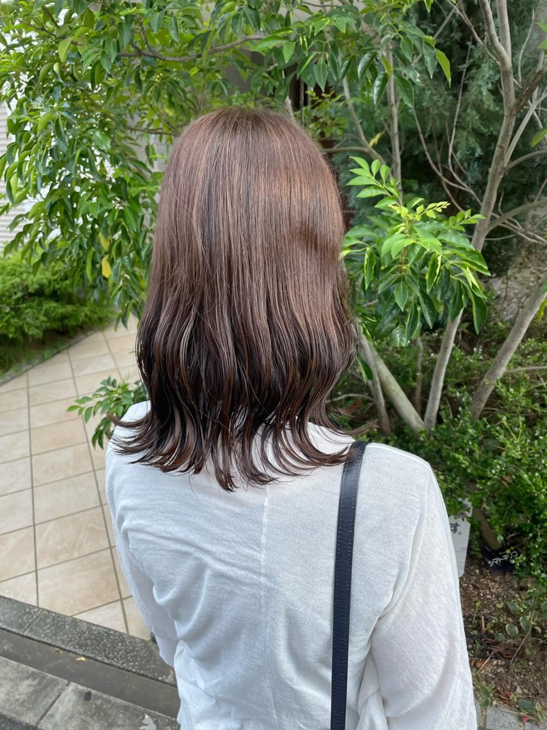 セミロング 亀川蓮 Agu hairのヘアスタイル