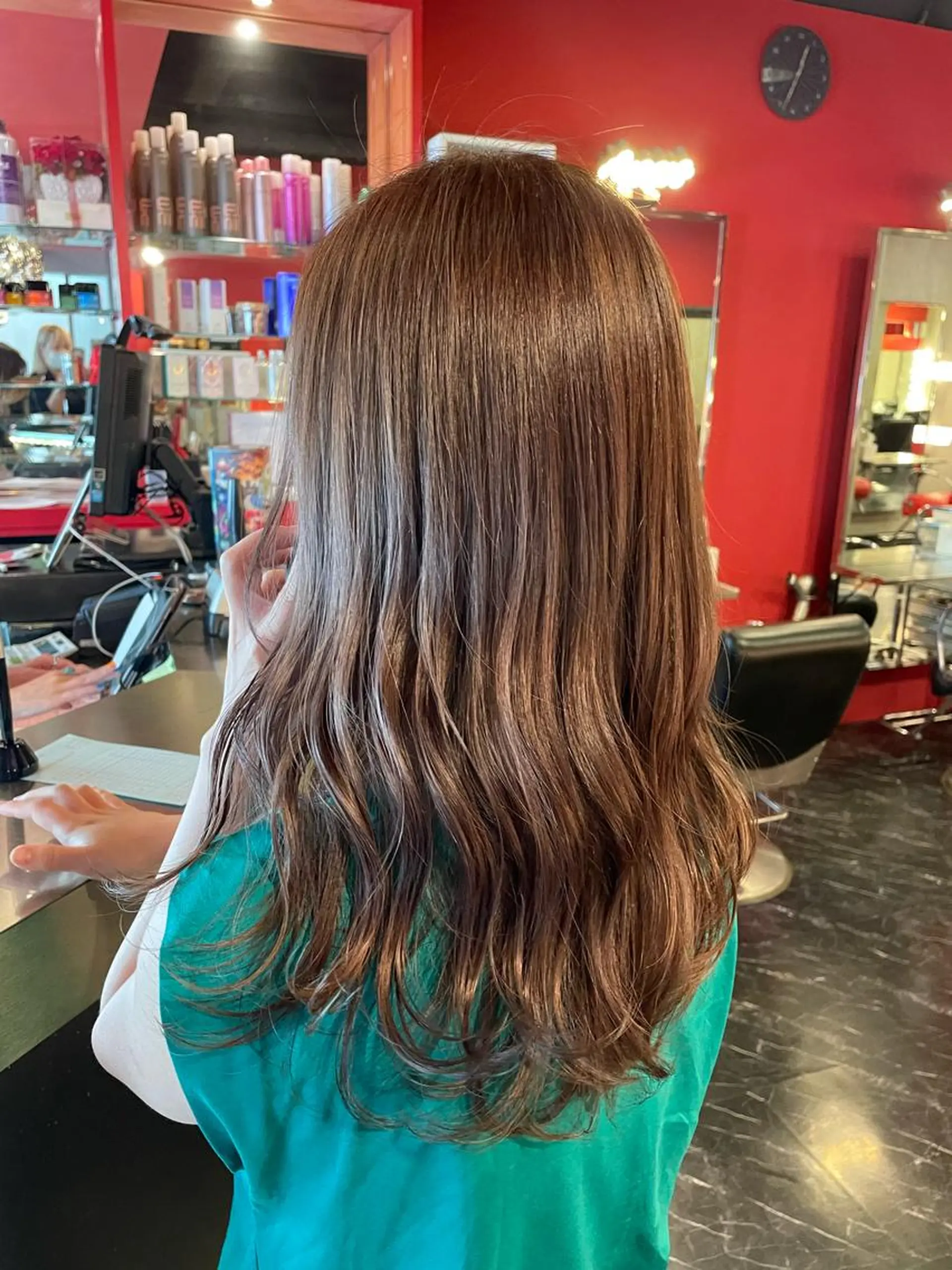 セミロング カラー ベージュカラー カット ヘアカラー hair salon Lihina所属・韓国ヘア🇰🇷 FUMINAのヘアスタイル