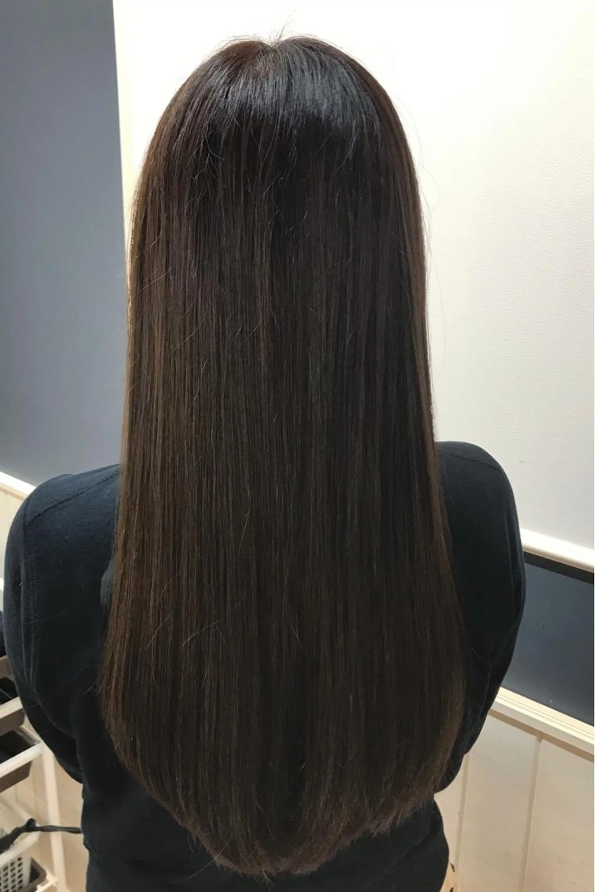 ロング カラー 透明感カラー グレージュ オリーブグレージュ オリーブグレー 工藤 梨花のヘアスタイル