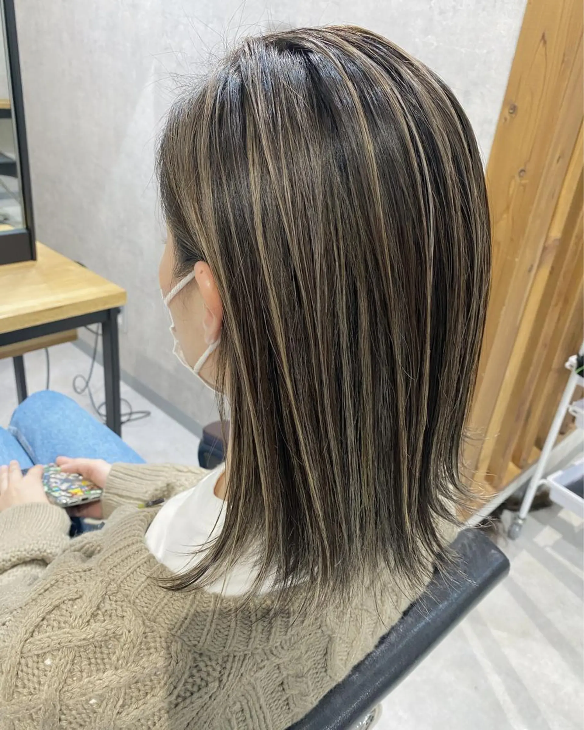 ショート カラー 切りっぱなしボブ ハイライトカラー ボブ ハイライト 松井那津子 /ハイライトブリーチのヘアスタイル