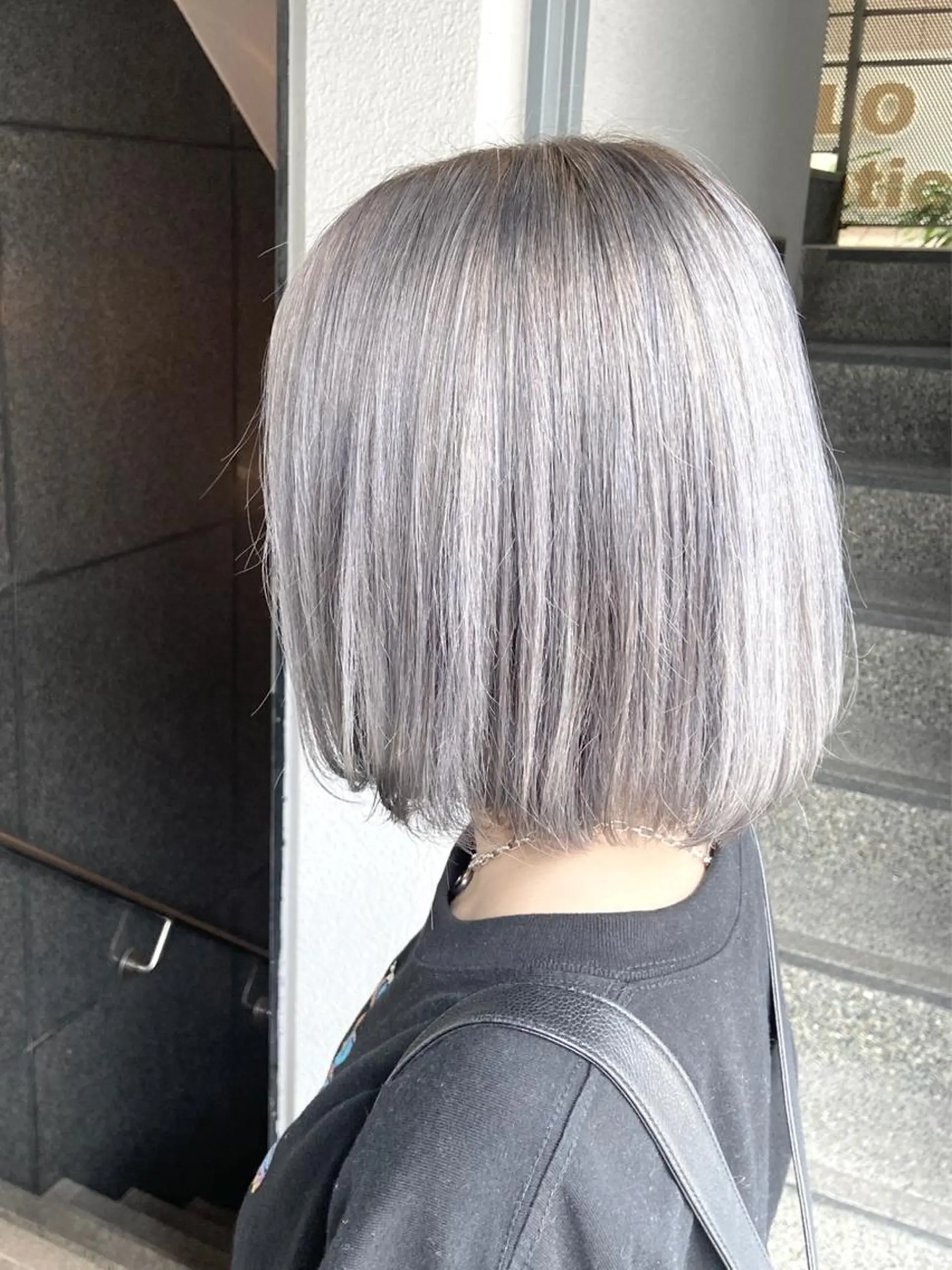 ミディアム カラー écouter所属・ショート/ウルフ ハイトーン/カイセイのヘアスタイル