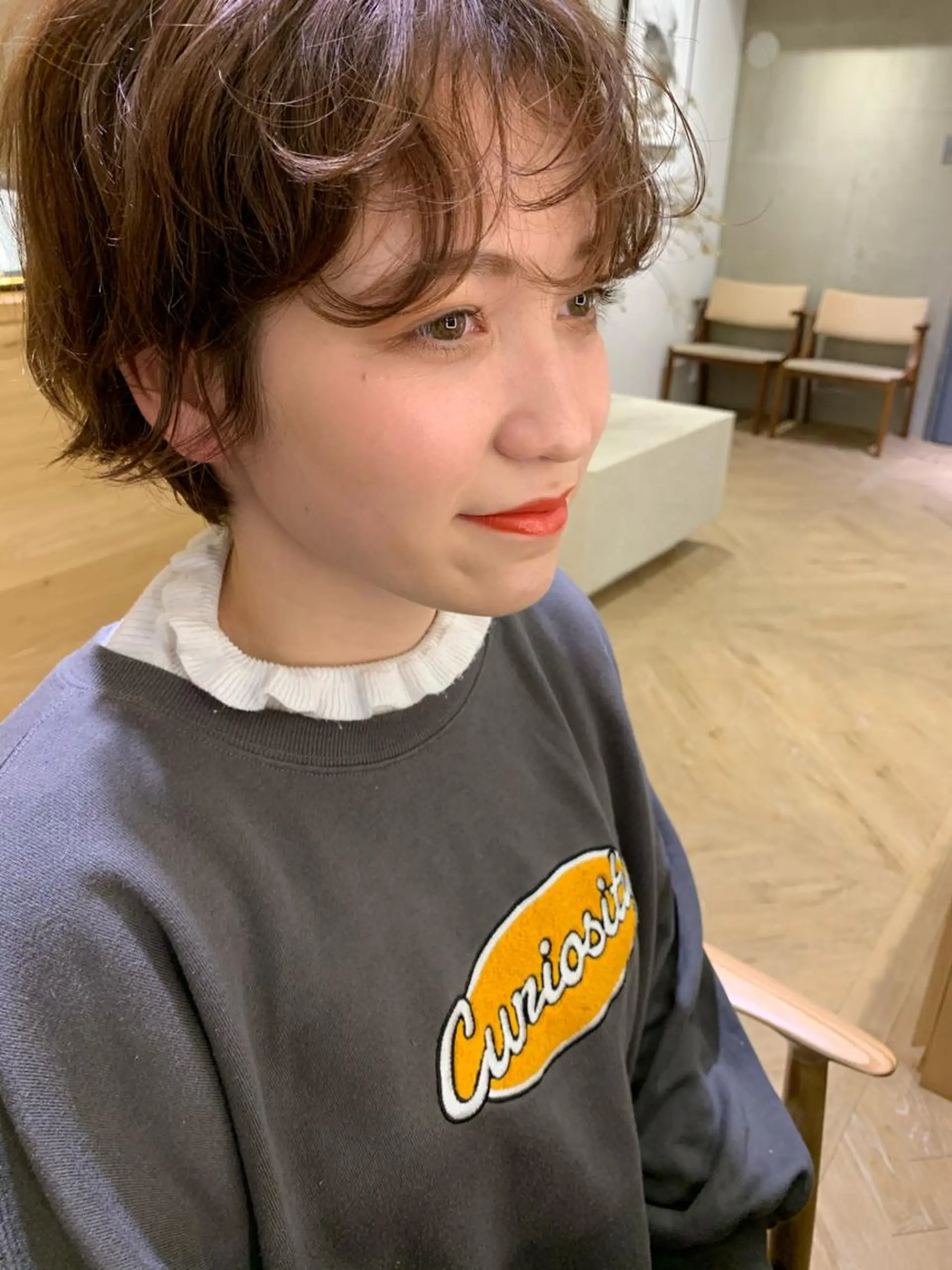 ショート くびれヘア 卒業式のヘアスタイル ハイライト 髪質改善 韓国風ヘア LOREN＋透明感 オリーブhirokoのヘアスタイル