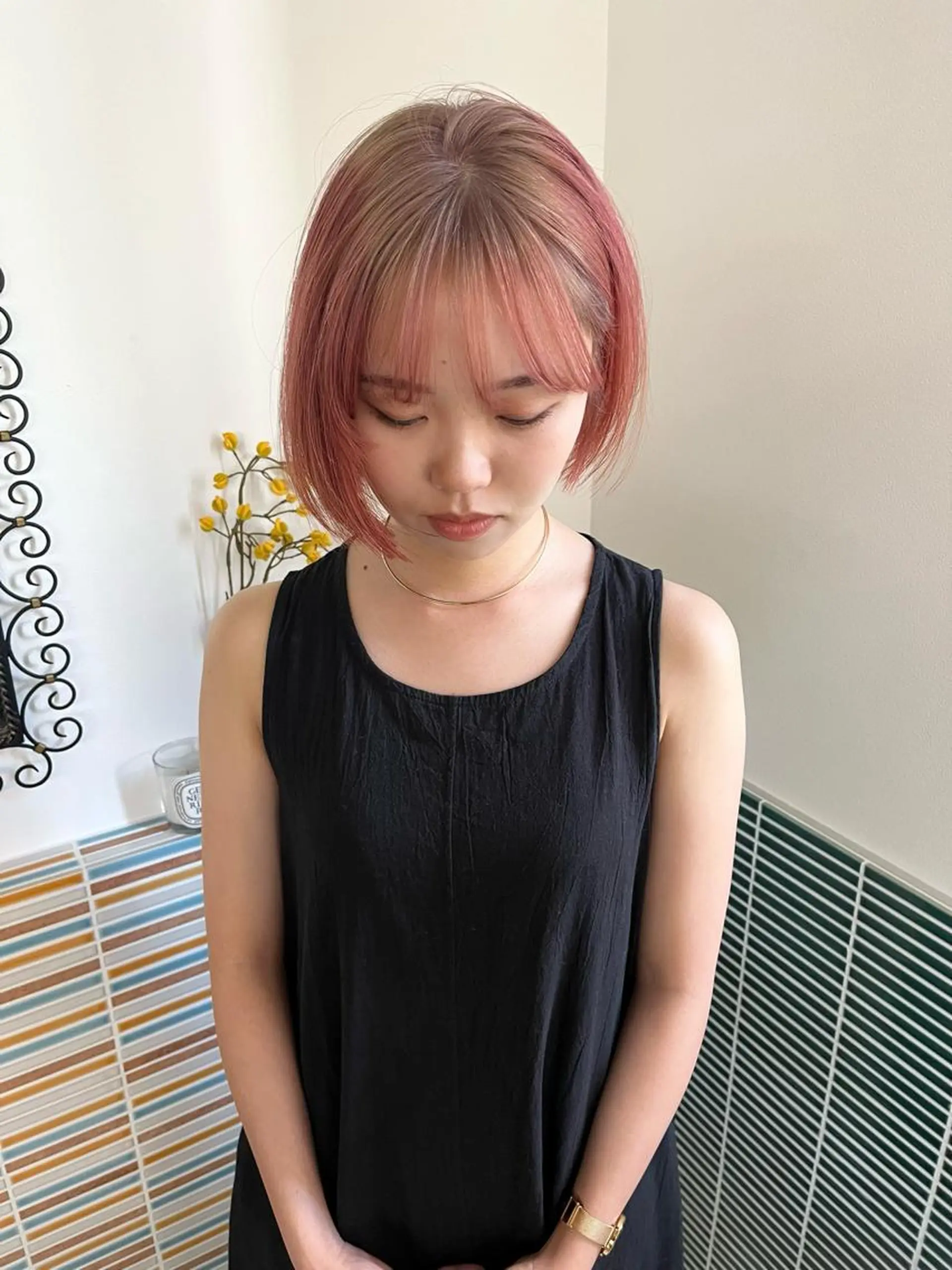 ミディアム カラー ベージュカラー ブリーチ ピンクカラー カット ヘアカラー トリートメント 🩷ハイトーン透明感 レイヤー🩷ユリカのヘアスタイル