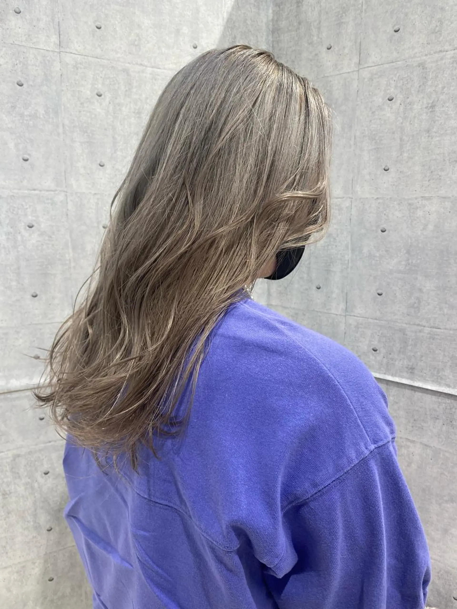 ロング 🍀透明感抜群🍀/ ハイトーンカラーのヘアスタイル