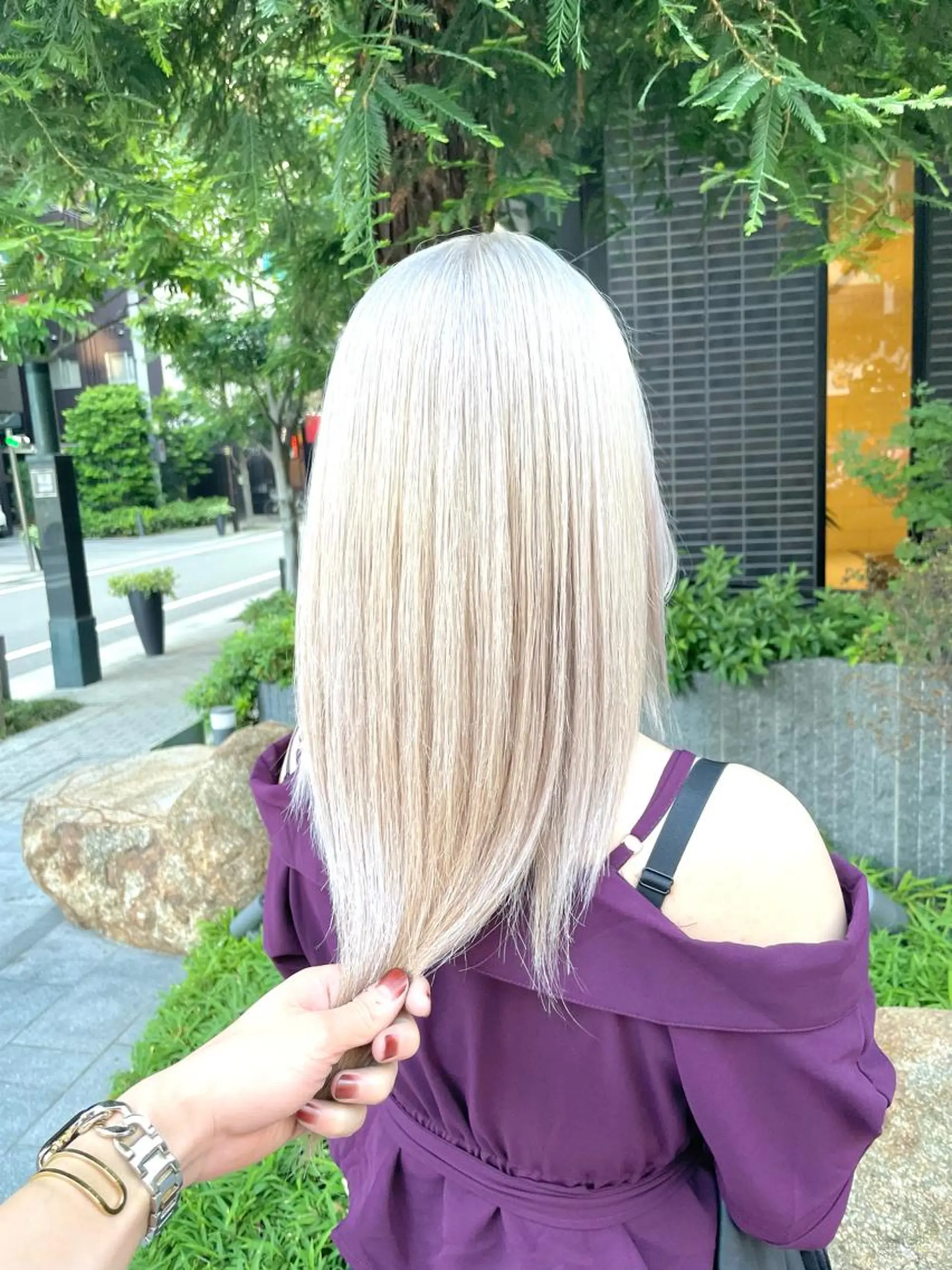 ロング アッシュ ボブ 外国人風カラー ハイライト レイヤーカット Carpe Diem所属・安田和洋 ブリーチカラー特化のヘアスタイル