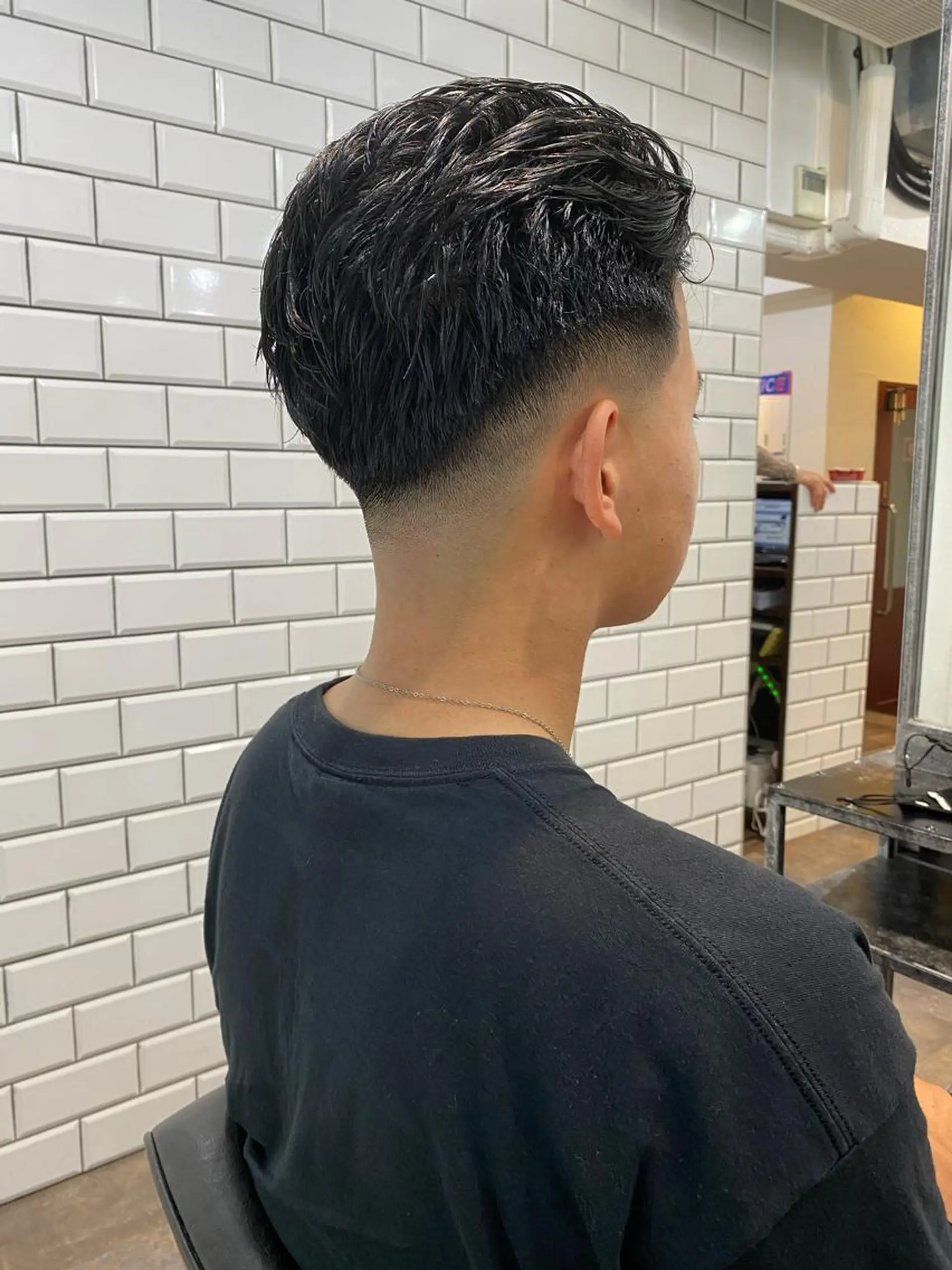 メンズ フェードカット スキンフェード ボブとパーマの達人 美容室難民の方は是非のヘアスタイル