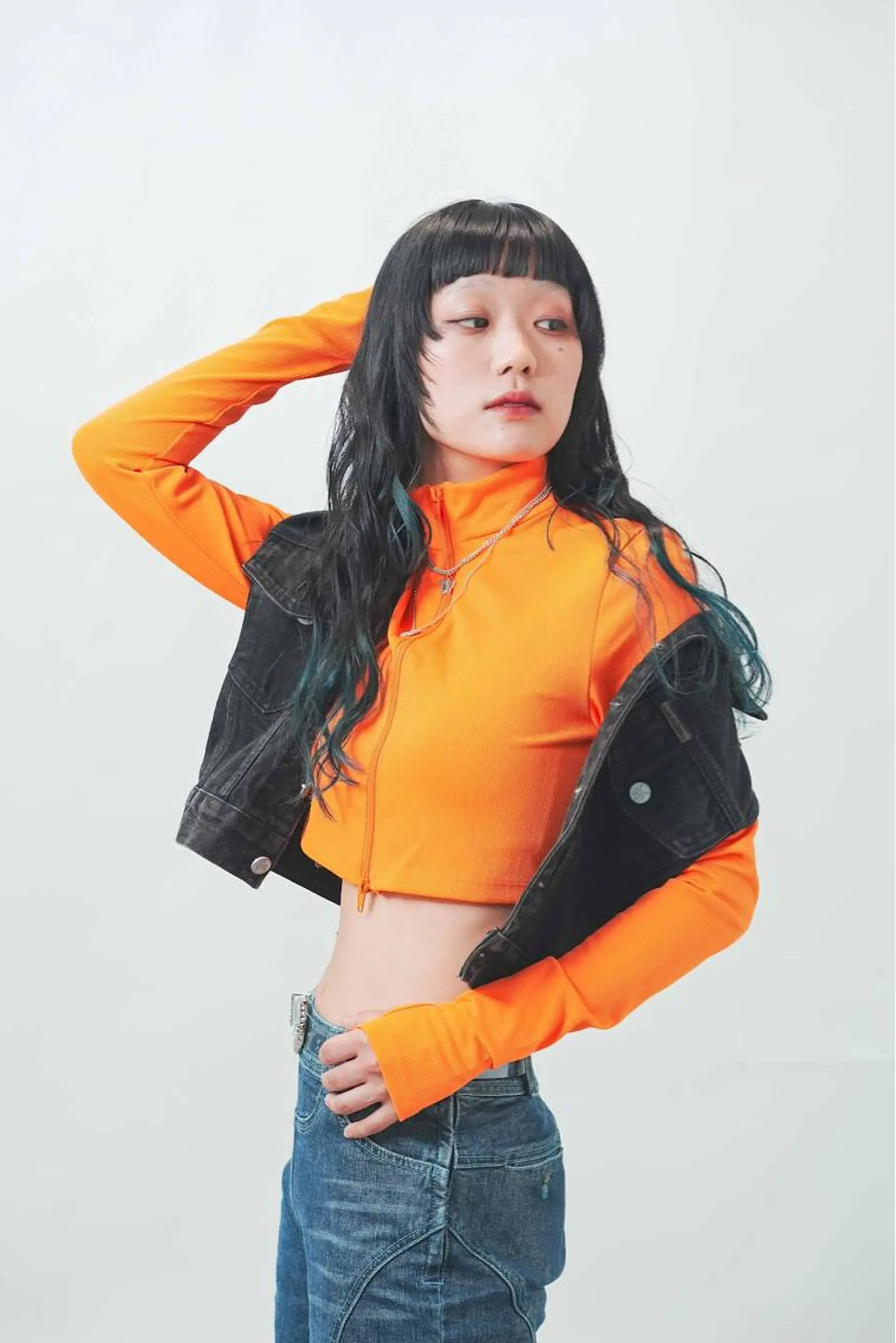 ミディアム カラー tomo🍒パーマ ハイトーン似合わせのヘアスタイル