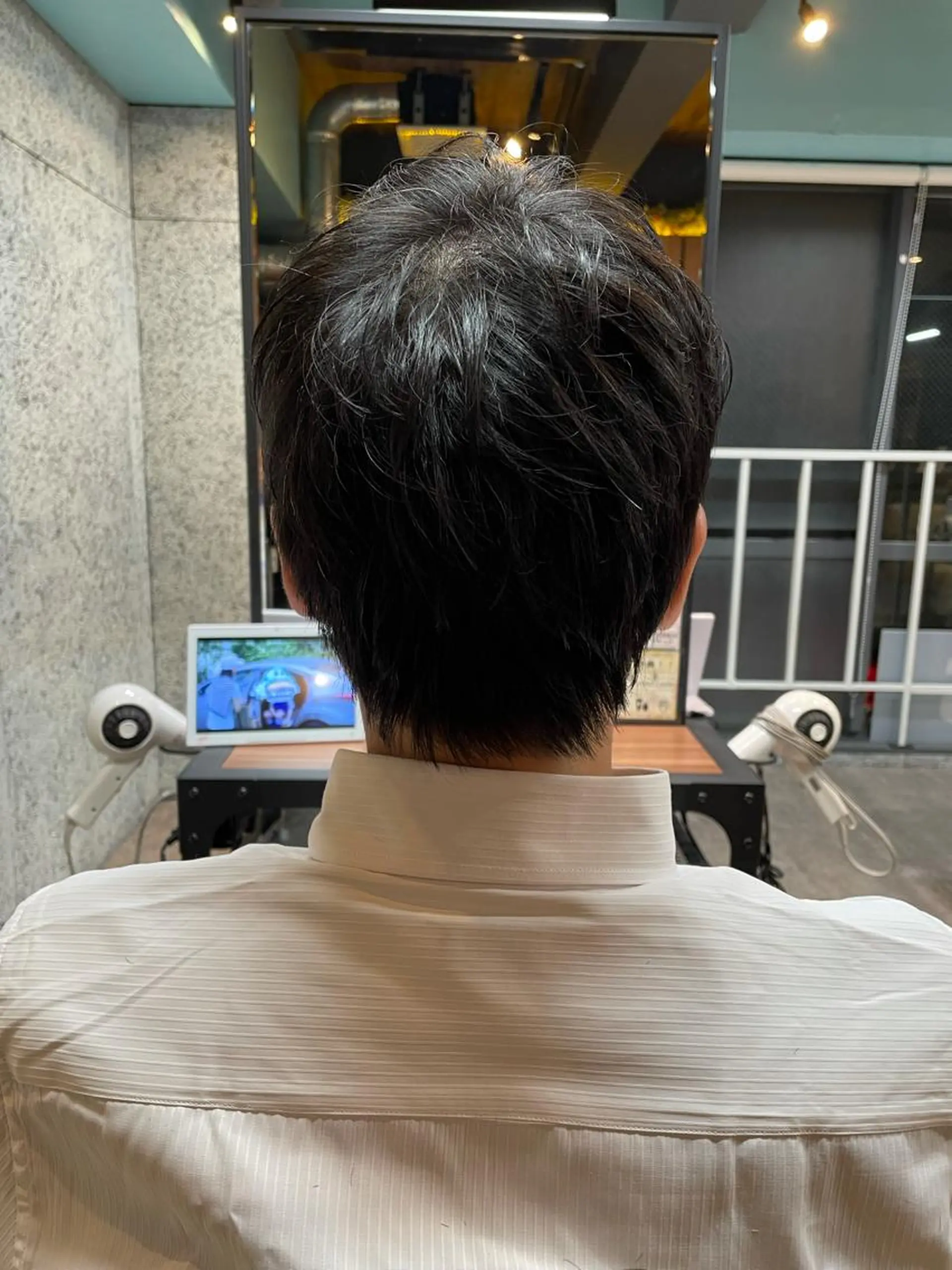 メンズ 刈り上げ eyesburg W/est所属・ショート 村上のヘアスタイル