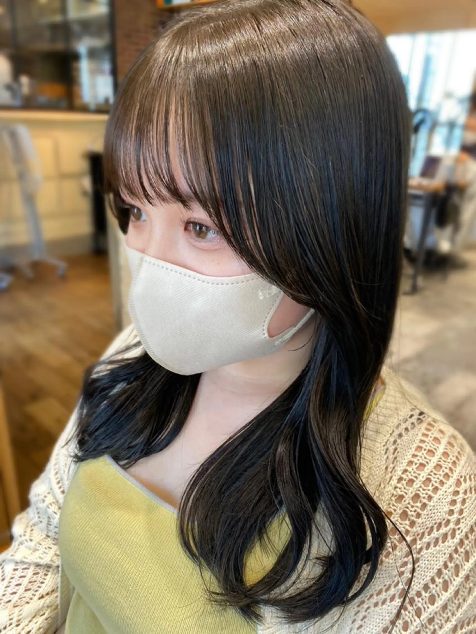 ミディアム カラー ベージュカラー ブラウンカラー ブラウンベージュ くびれヘア 顔周りカット カット ヘアカラー トリートメント 顔周り/くびれヘア 韓国ヘア💕風間るなのヘアスタイル