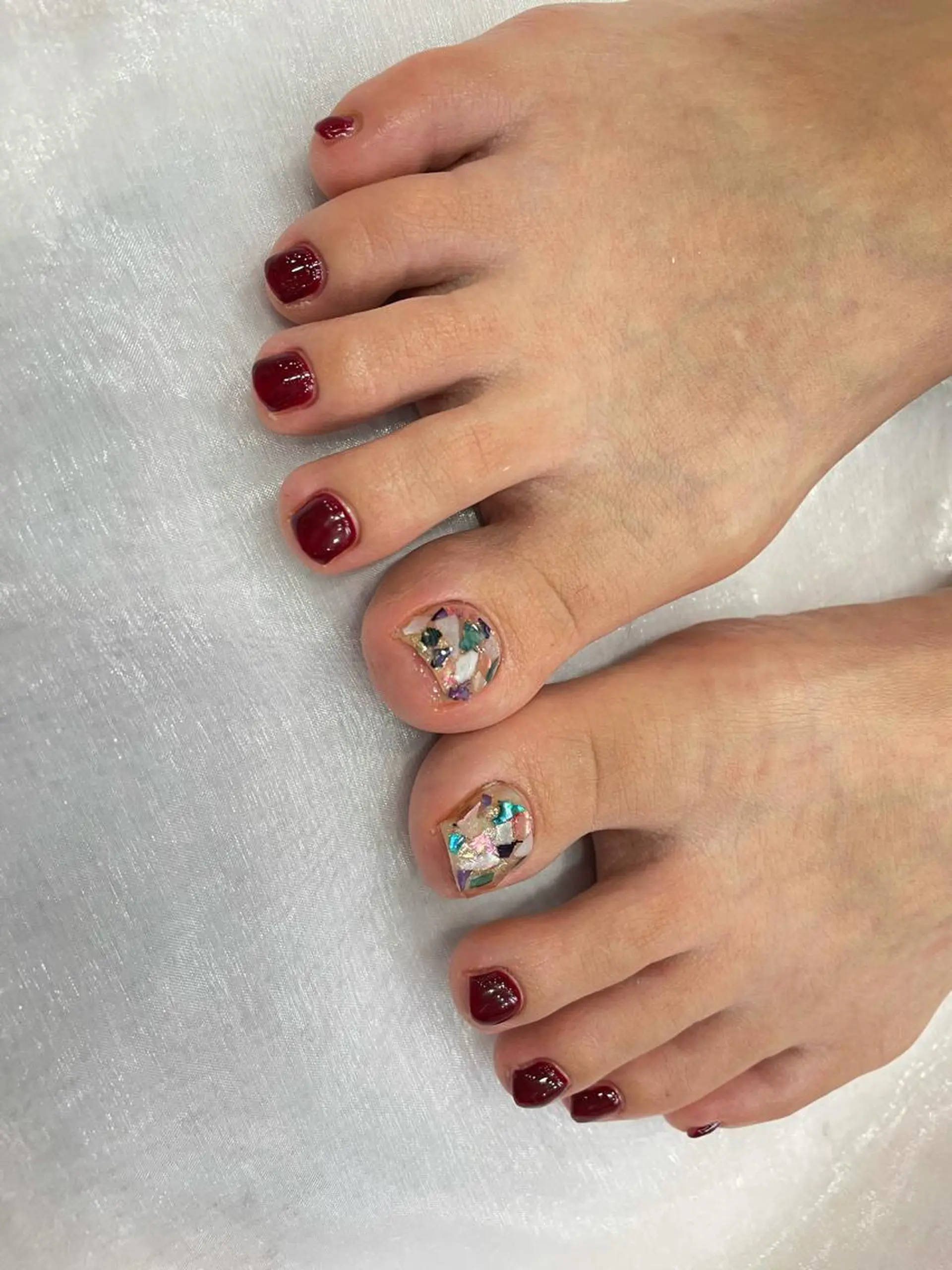 ネイル フットネイル R'well所属・はばすみれ🎀ﾈｲﾙ 光ﾌｪｲｼｬﾙ ﾍｱのネイルデザイン