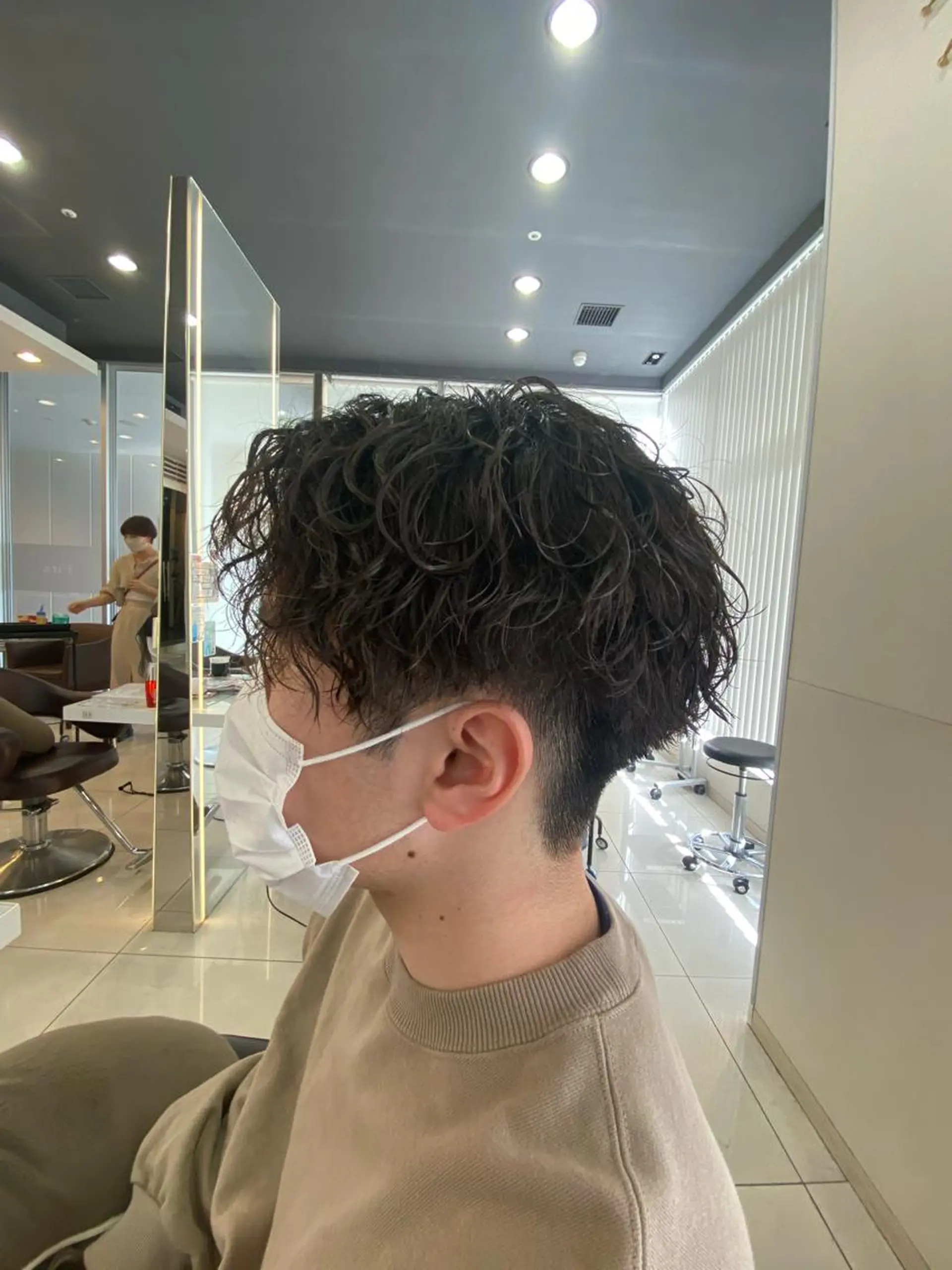 ショート パーマ メンズ メンズパーマ ツイストスパイラルパーマ 波巻きパーマ スパイラルパーマ カット パーマ メンズサロン/戸塚駅 東口3分/冨田大輝のヘアスタイル