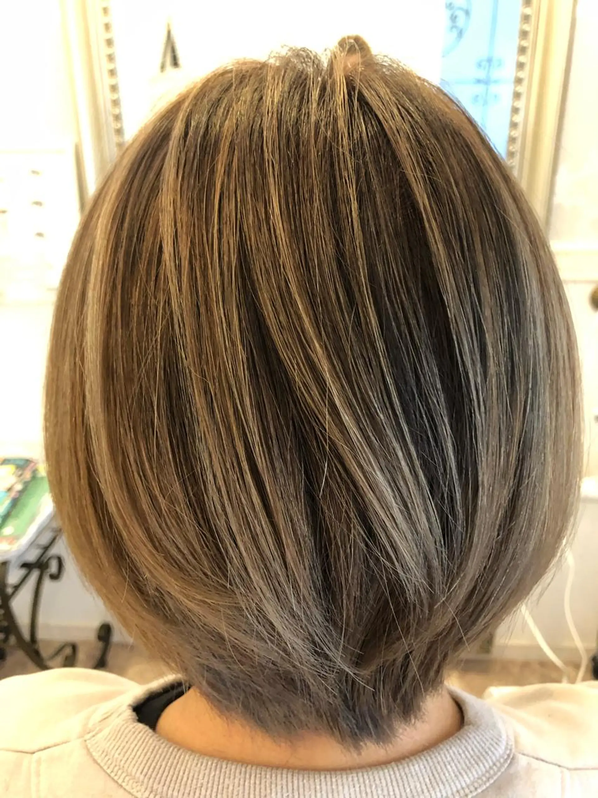 ショート ショートボブ ボブ レイヤーカット ショートヘア カット La.fleur ラ.フルールのヘアスタイル