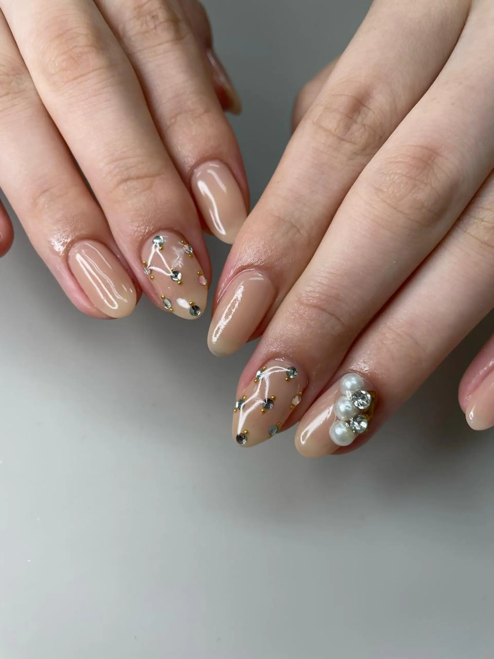 ネイル アートネイル ストーンネイル ハンドネイル Hisaka Mikiのネイルデザイン