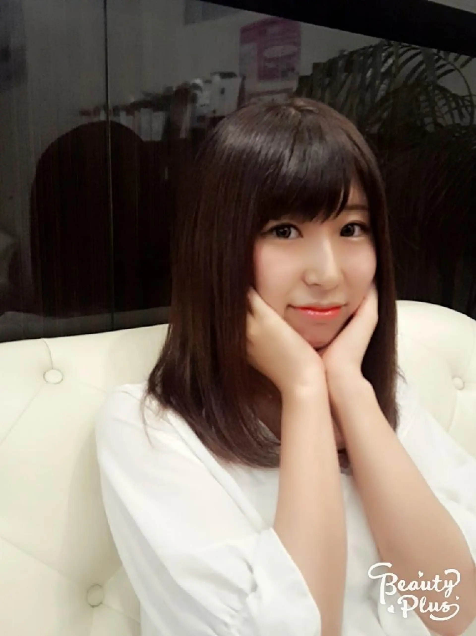 ミディアム 小顔カット 町田 築のヘアスタイル