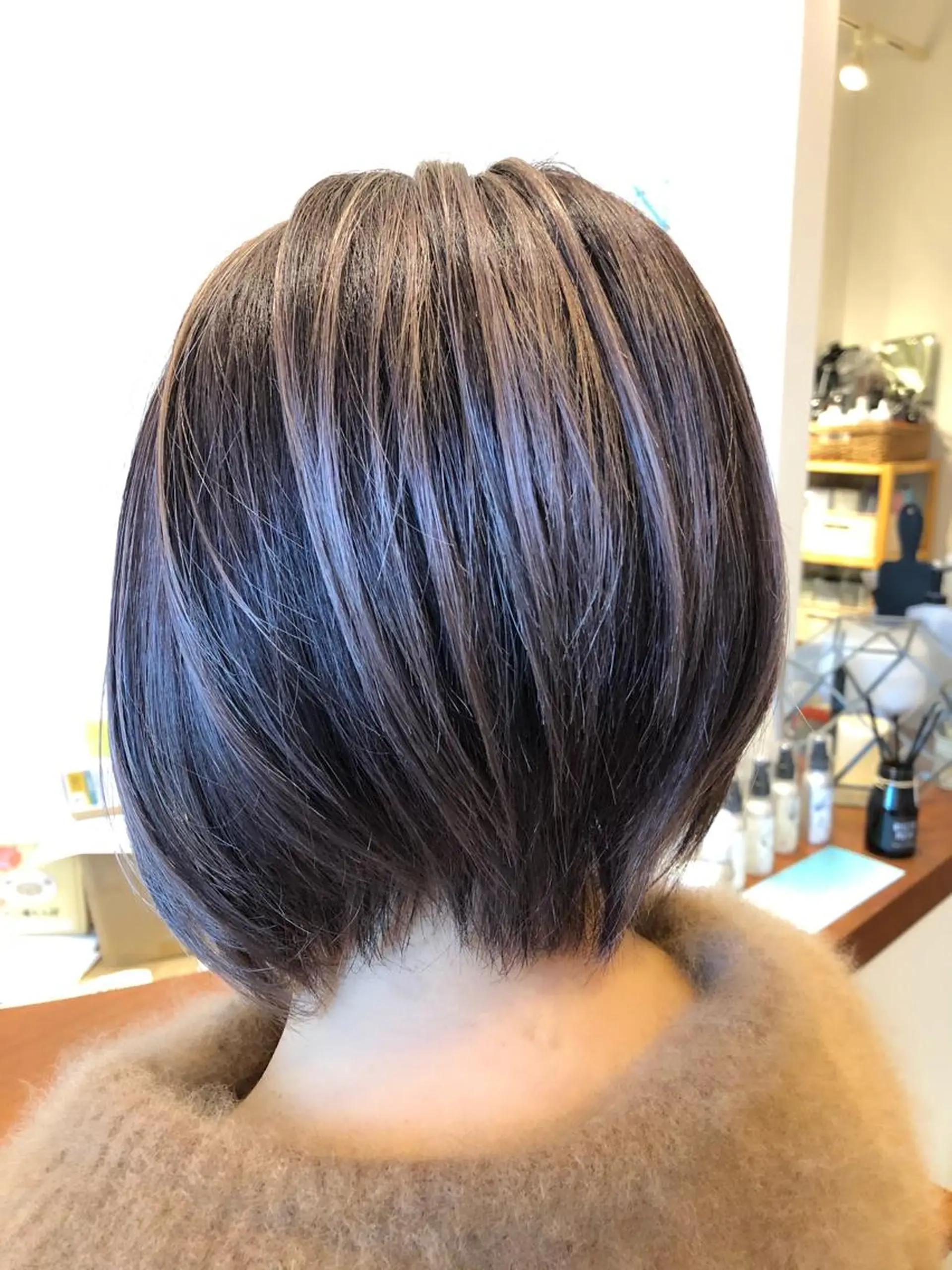 ショート カラー バレイヤージュ レイヤーカット CoCooN satoshiのヘアスタイル