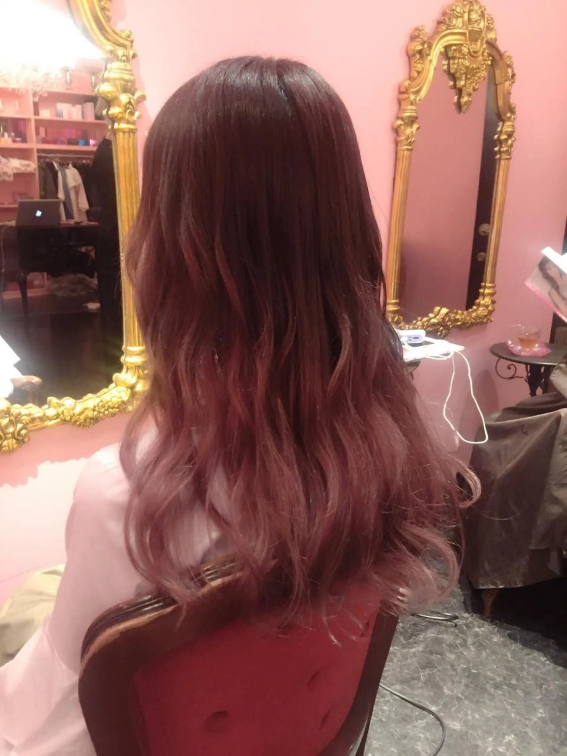 ロング カラー ベージュカラー グラデーションカラー ピンクカラー ピンクベージュ ILu.所属・櫻井 愛弓のヘアスタイル