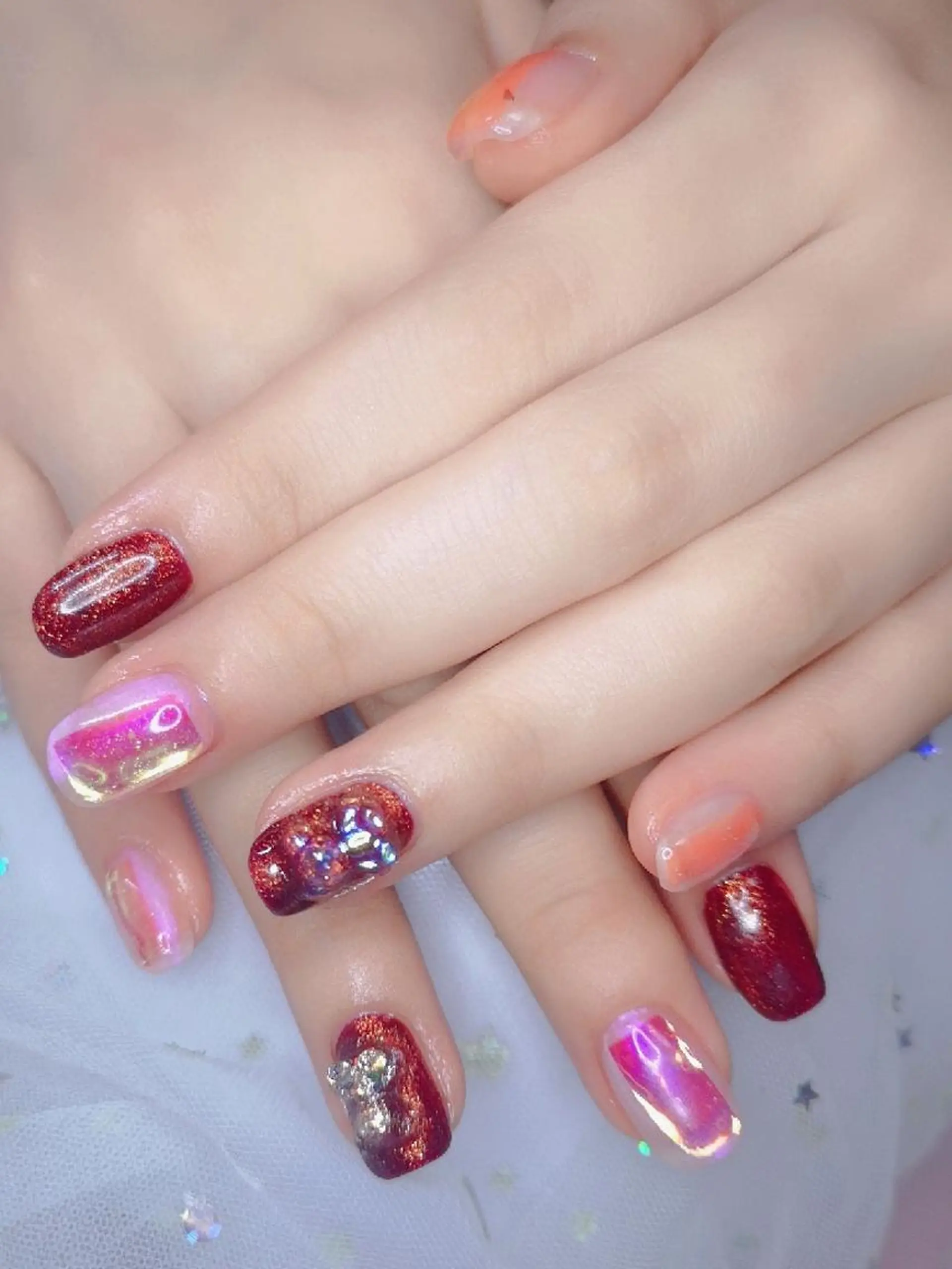 ミディアム ネイル 氷ネイル・うるうるネイル ネイリストゆか💅 長さだし、深爪矯正のネイルデザイン