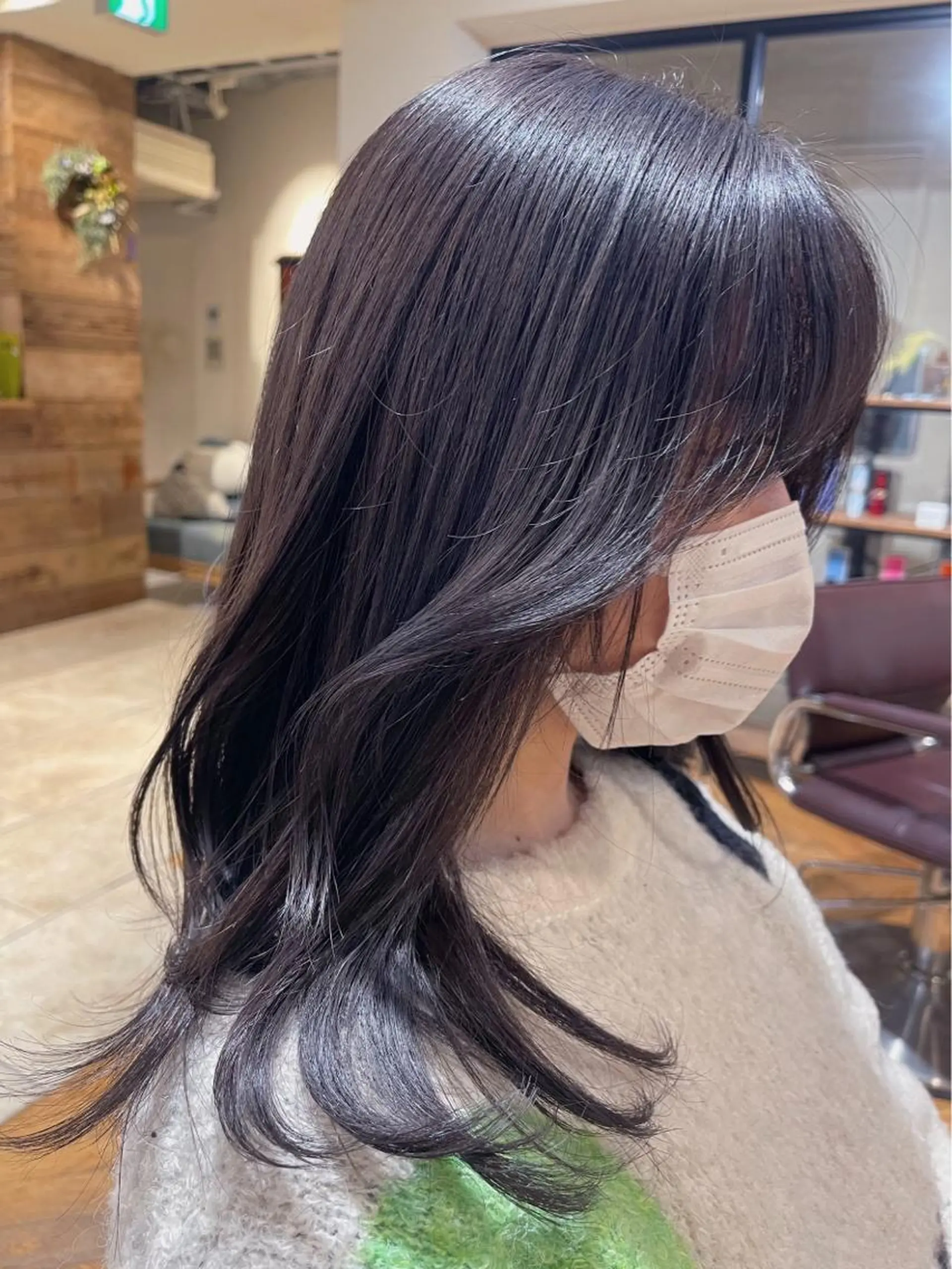 セミロング くびれヘア 韓国風ヘア BROWN nakano所属・🌿【メンズ歓迎】 矢嶋祐介のヘアスタイル