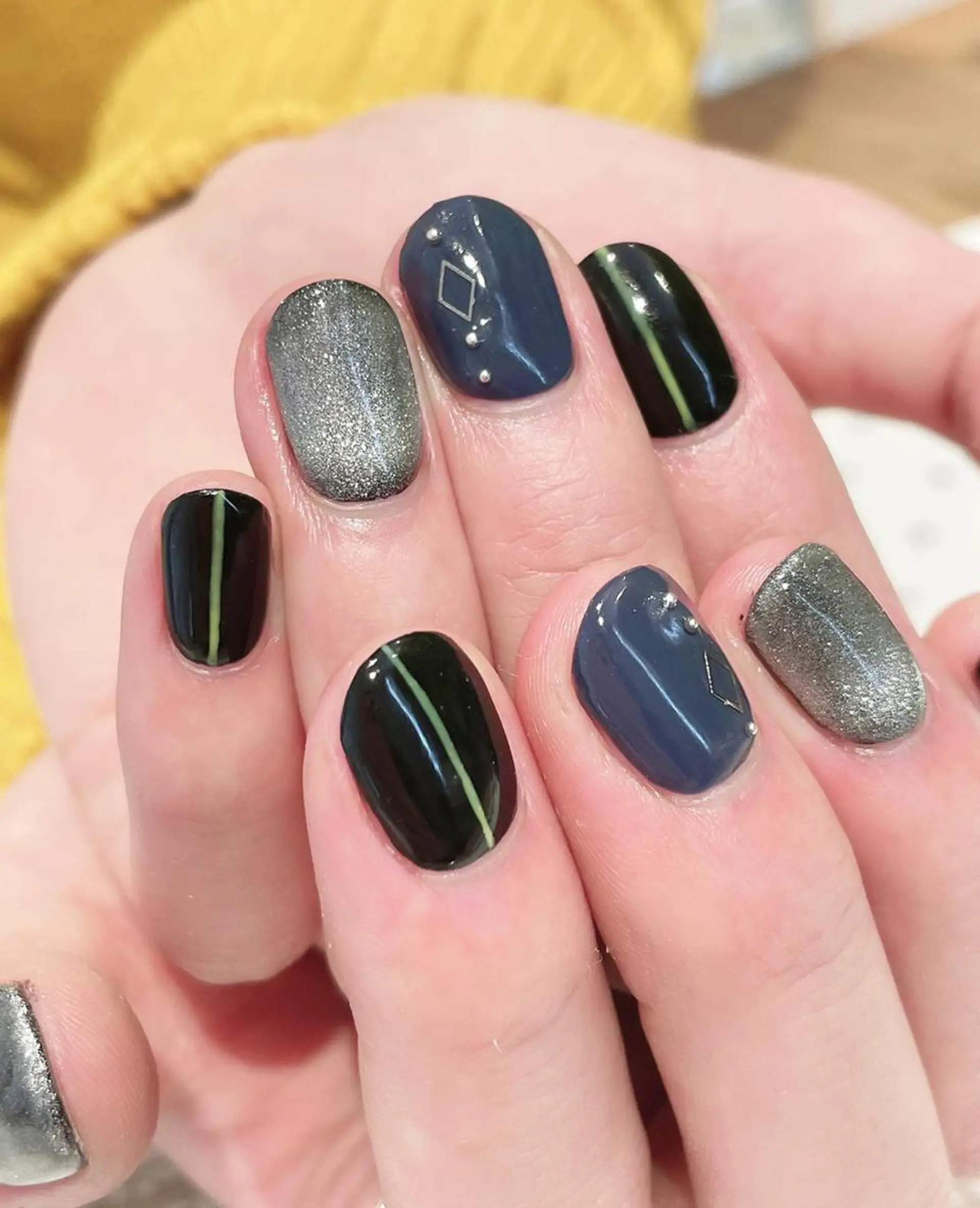 ネイル マツエク・マツパ ゴージャス まつげパーマ ボリュームラッシュ ジェルネイル ゴージャス 髙橋 敦子のネイルデザイン